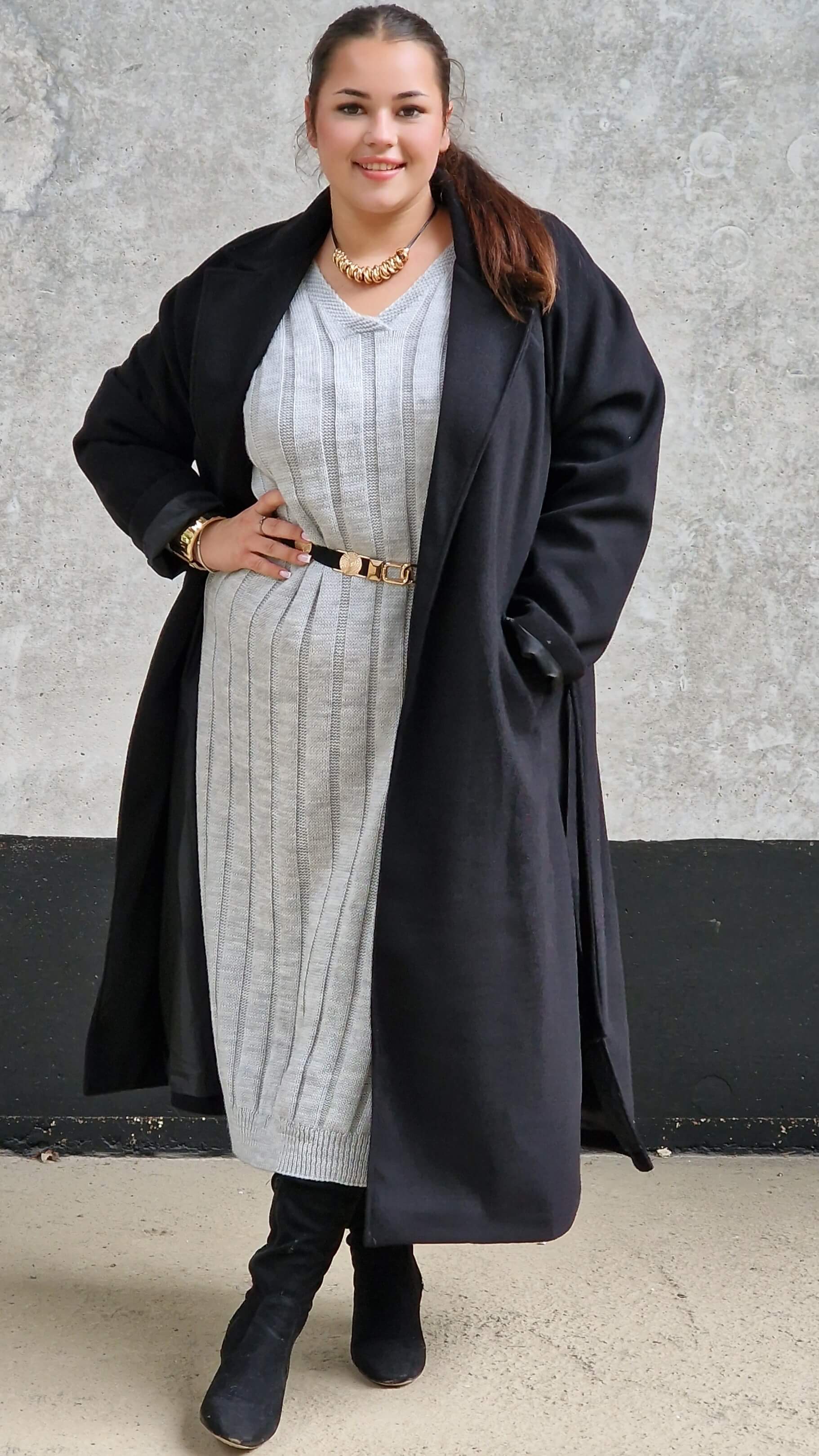 Klasyczny płaszcz z paskiem Stylowa XL