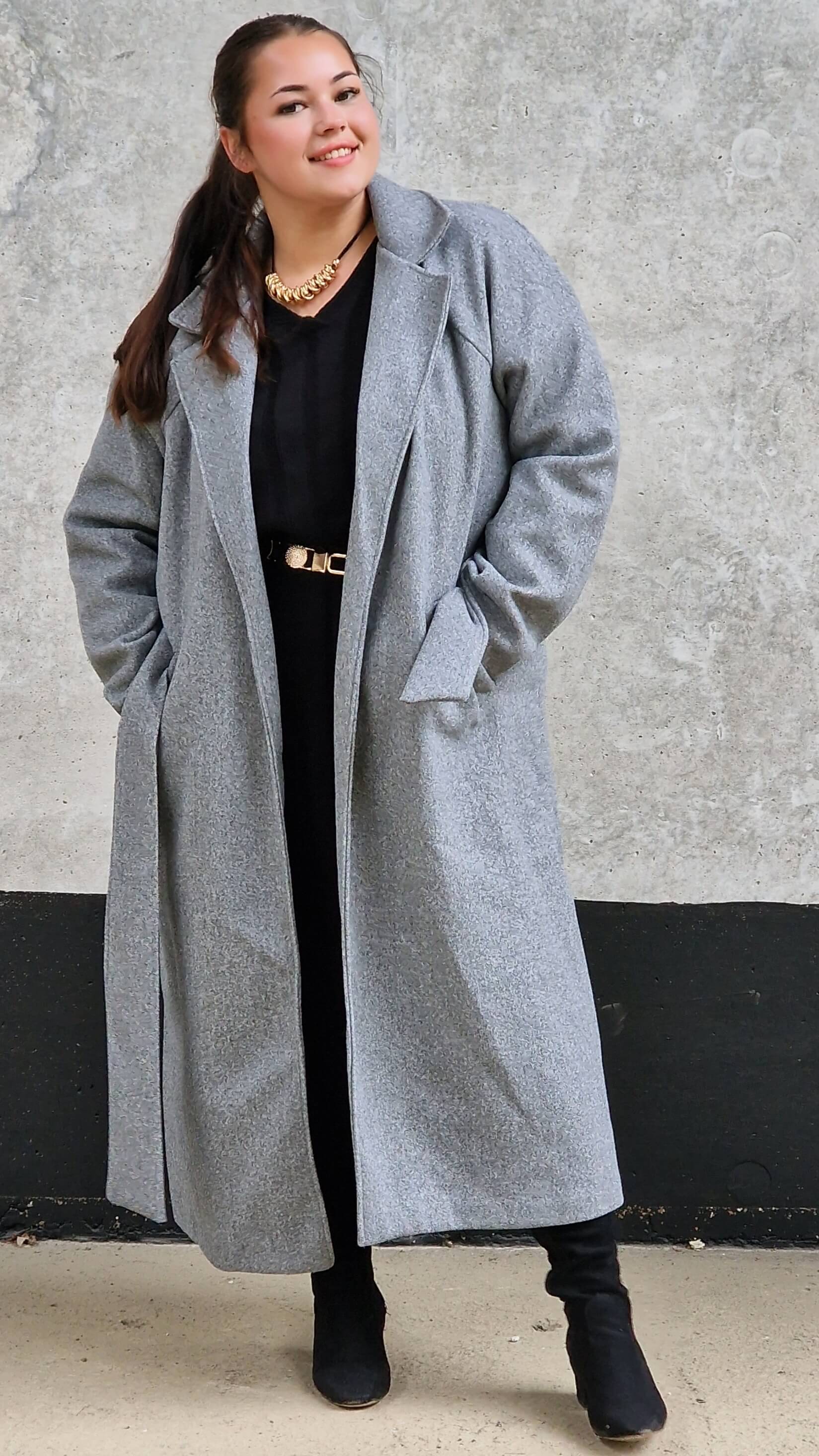 Klasyczny płaszcz z paskiem Stylowa XL