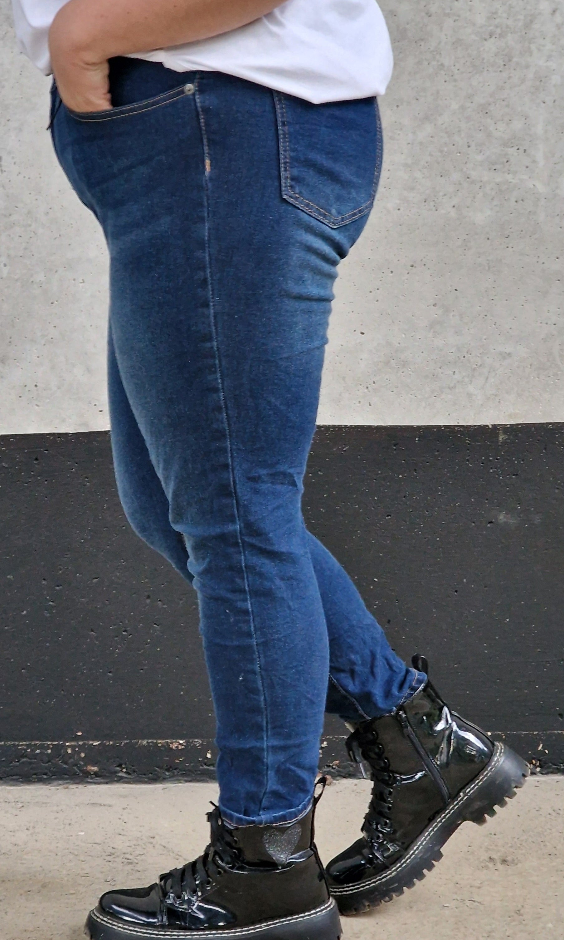 Jeansy slim fit w klasycznym odcieniu denimu Stylowa XL