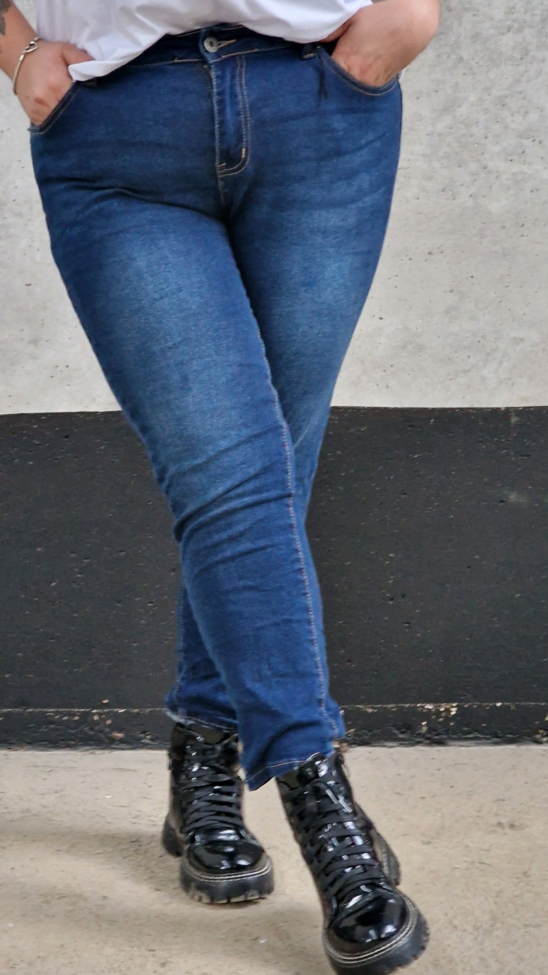 Jeansy slim fit w klasycznym odcieniu denimu Stylowa XL