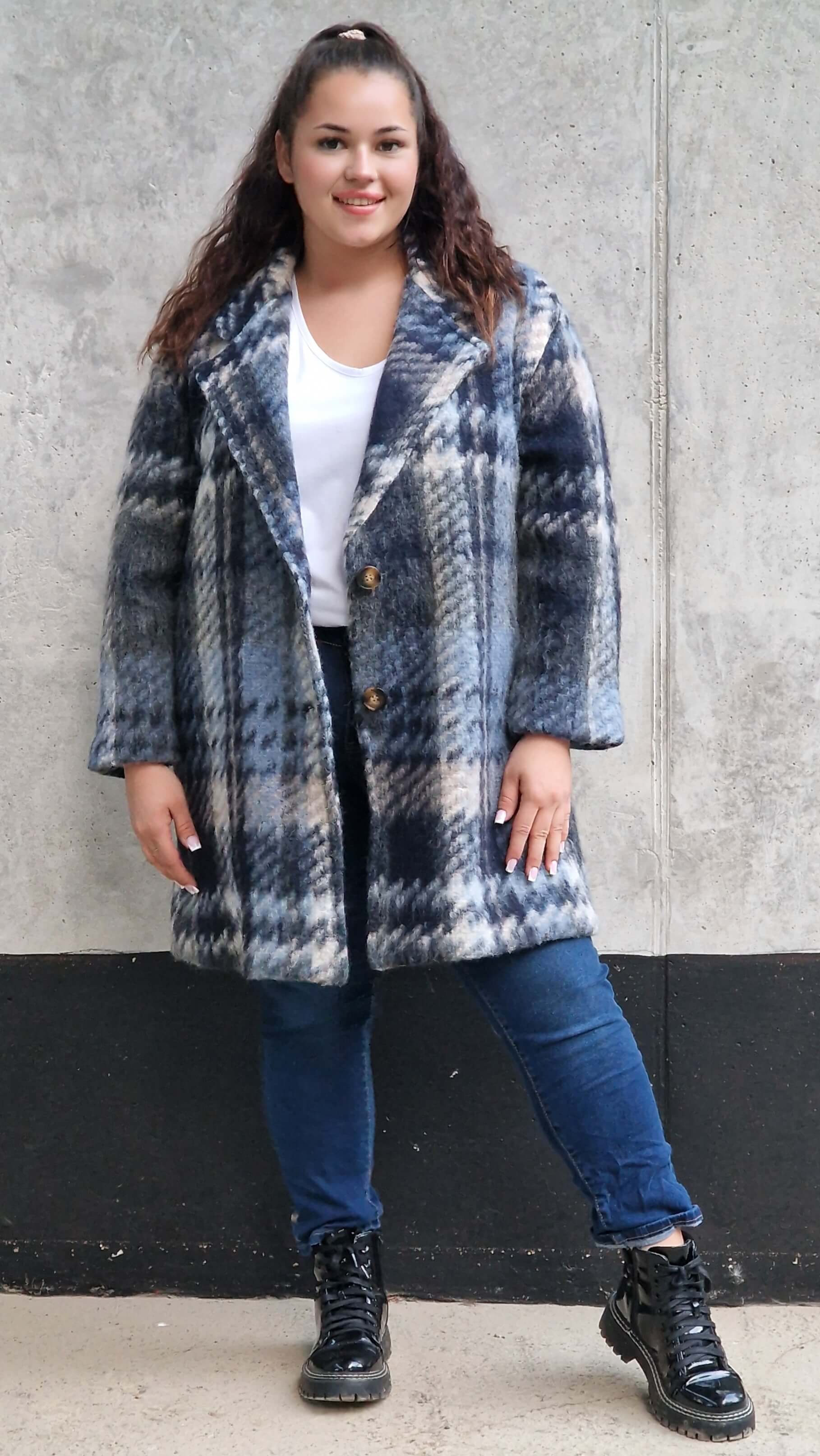 Płaszcz w kratę Stylowa XL