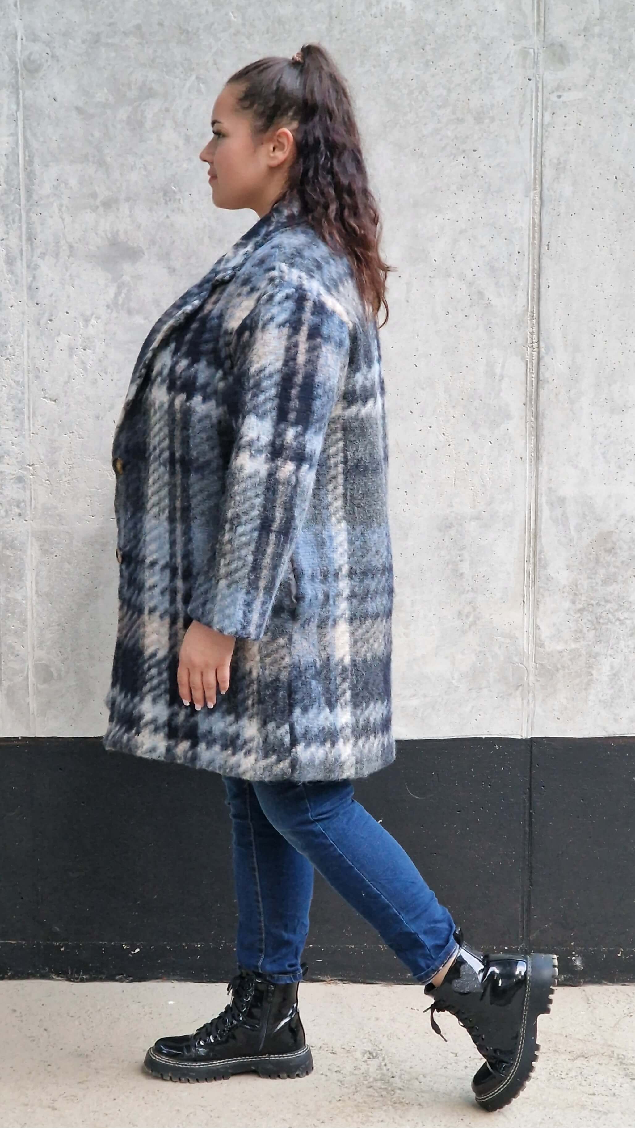 Płaszcz w kratę Stylowa XL