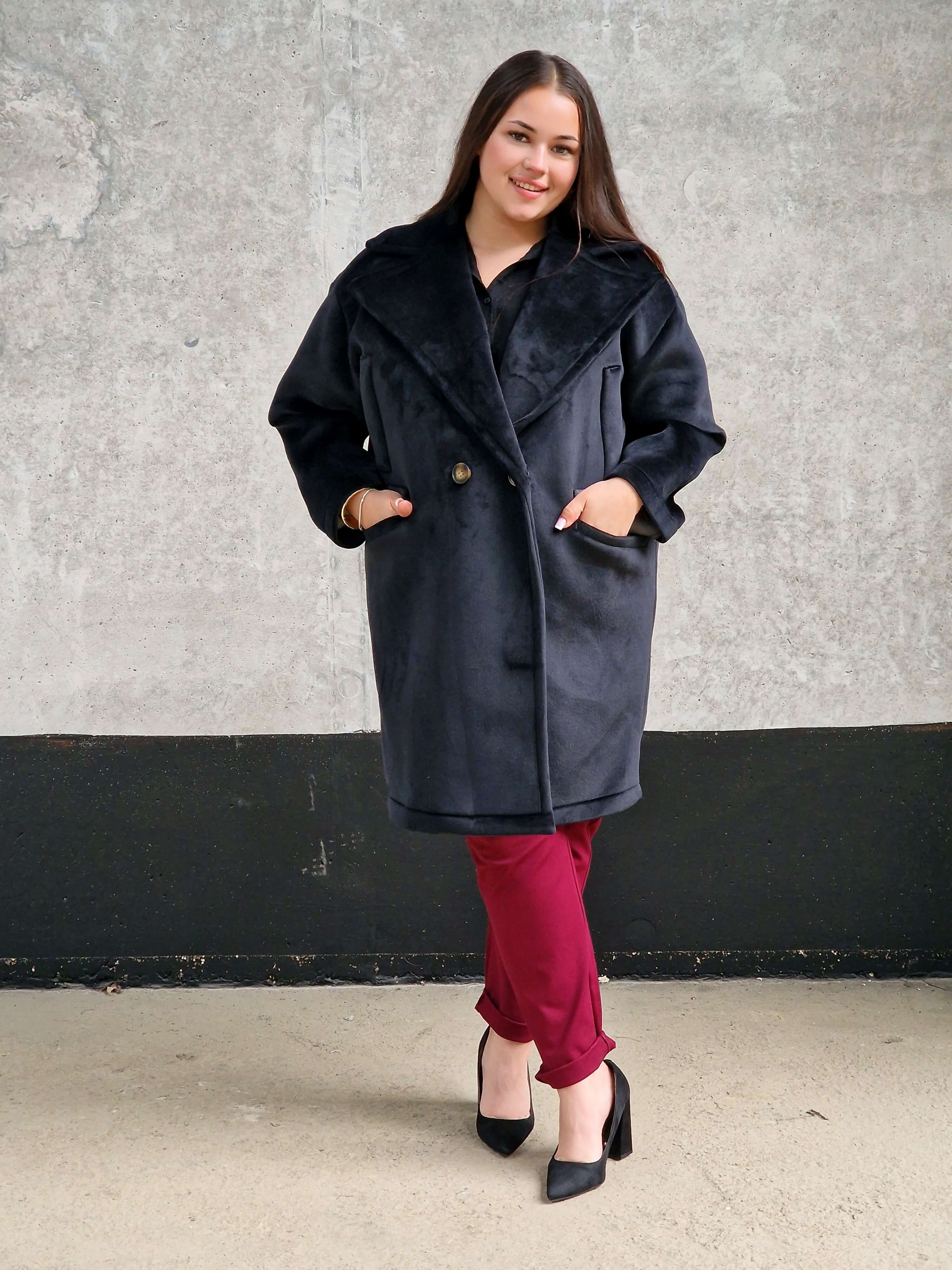 Welurowy płaszcz oversize Stylowa XL