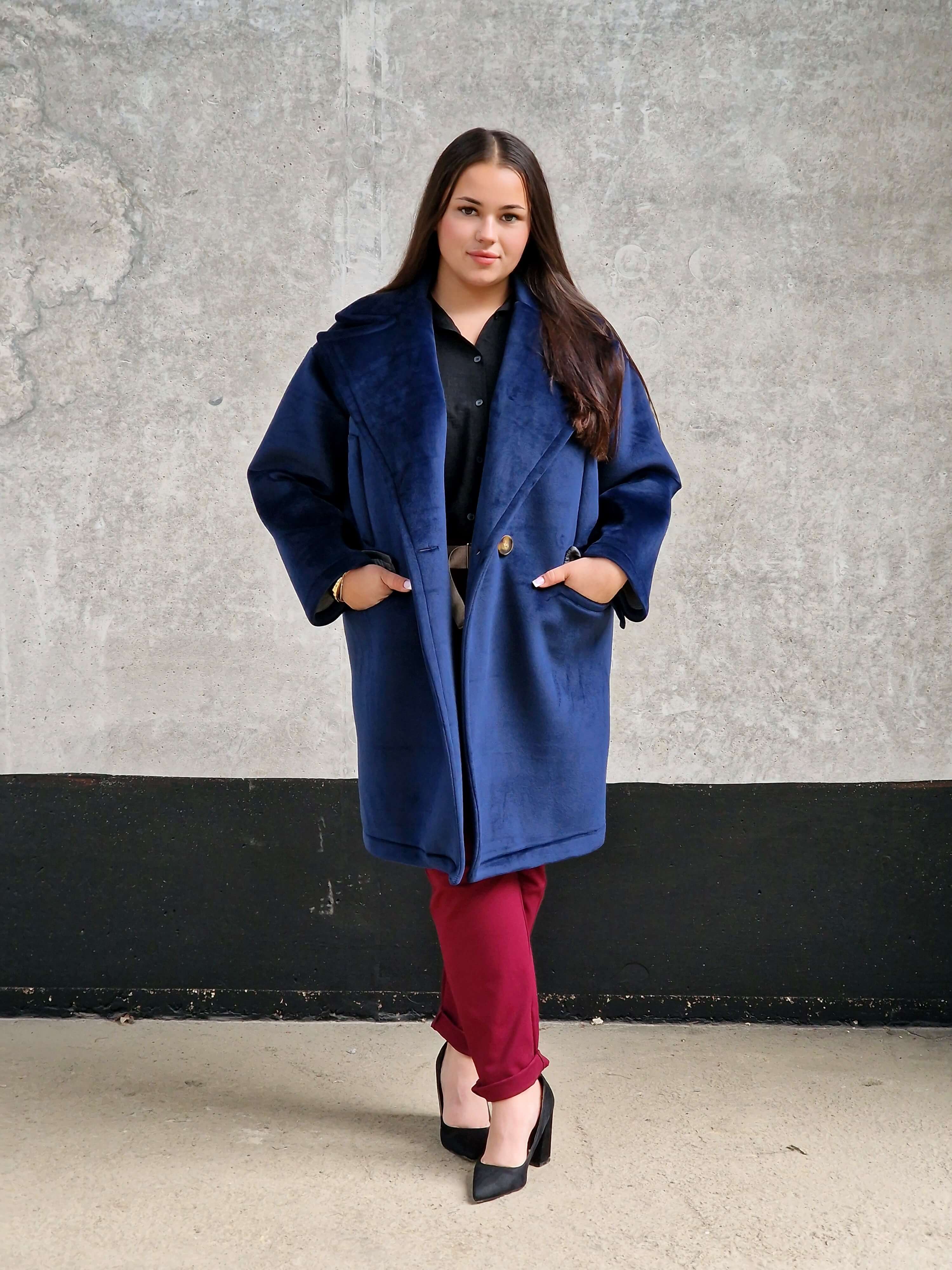 Welurowy płaszcz oversize Stylowa XL