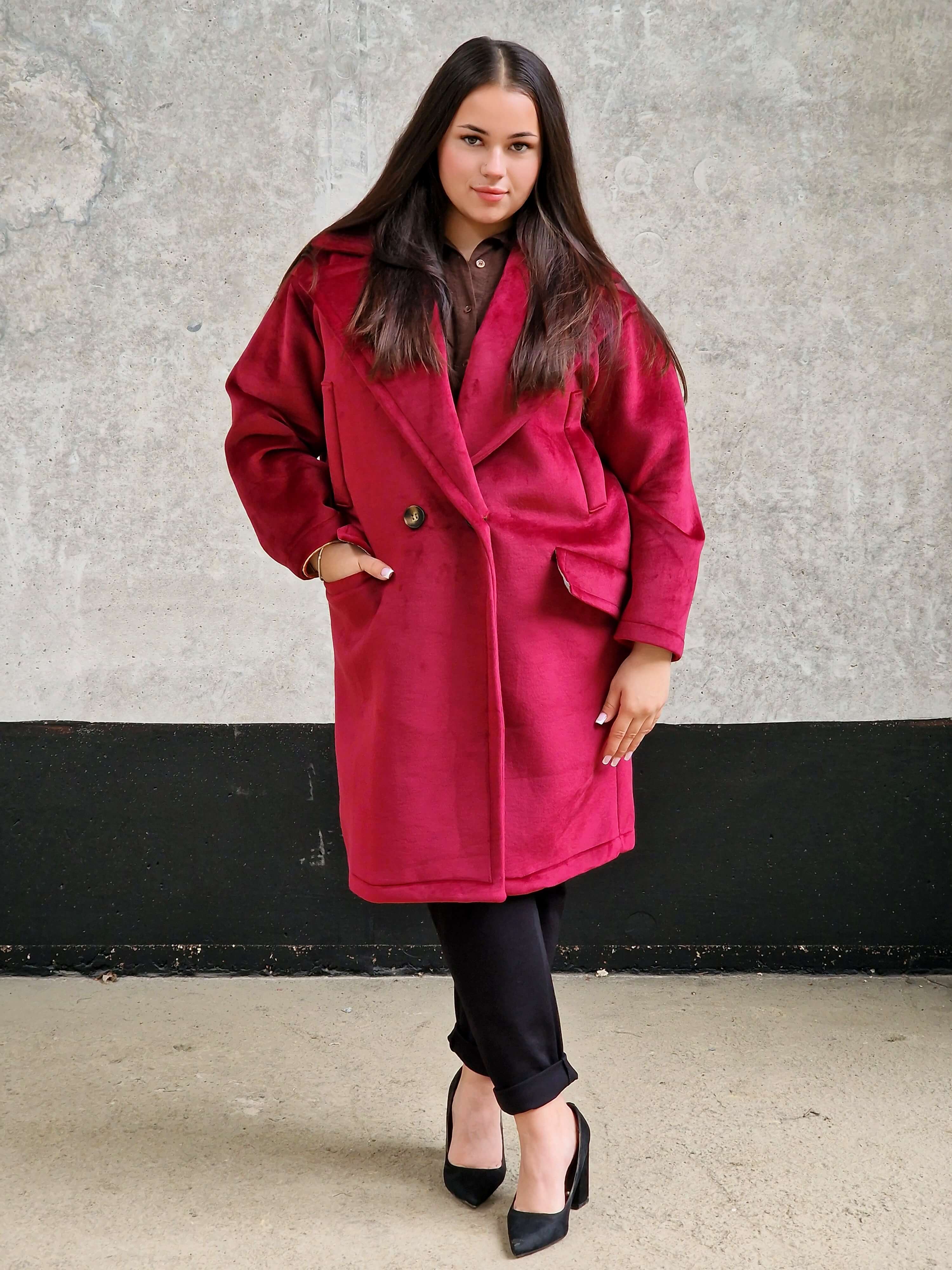 Welurowy płaszcz oversize Stylowa XL