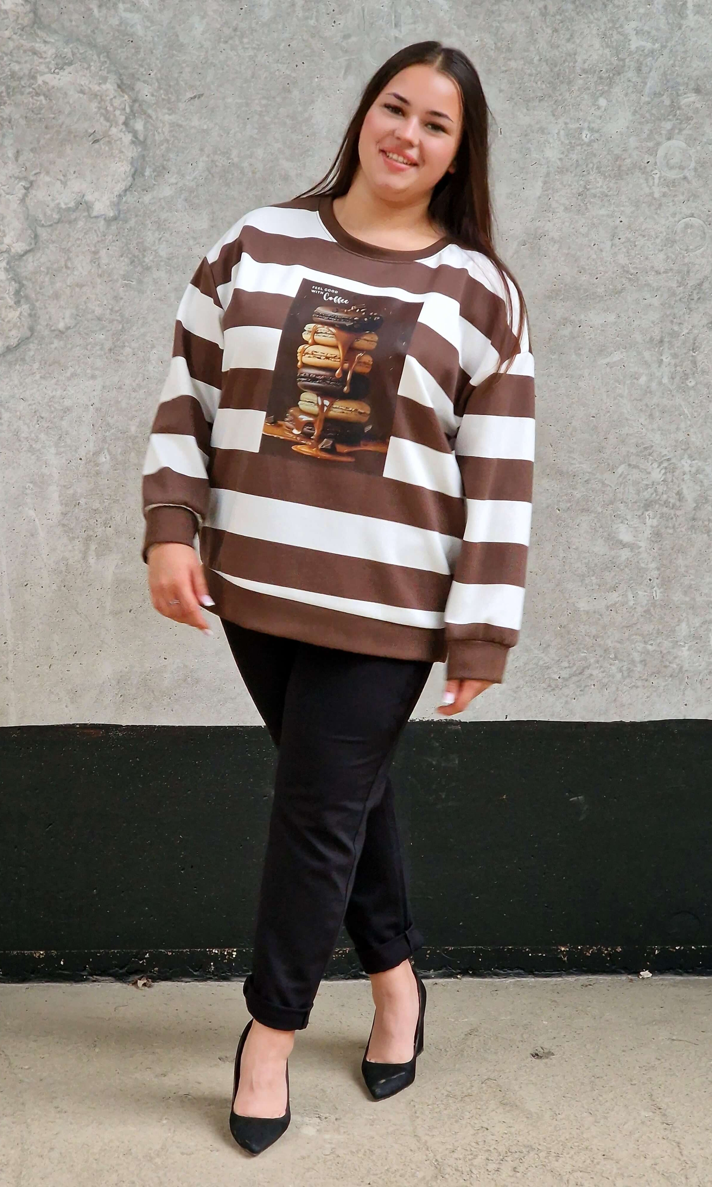 Biała bluza plus size z nadrukiem – modna bluza damska z motywem słodkości Stylowa XL