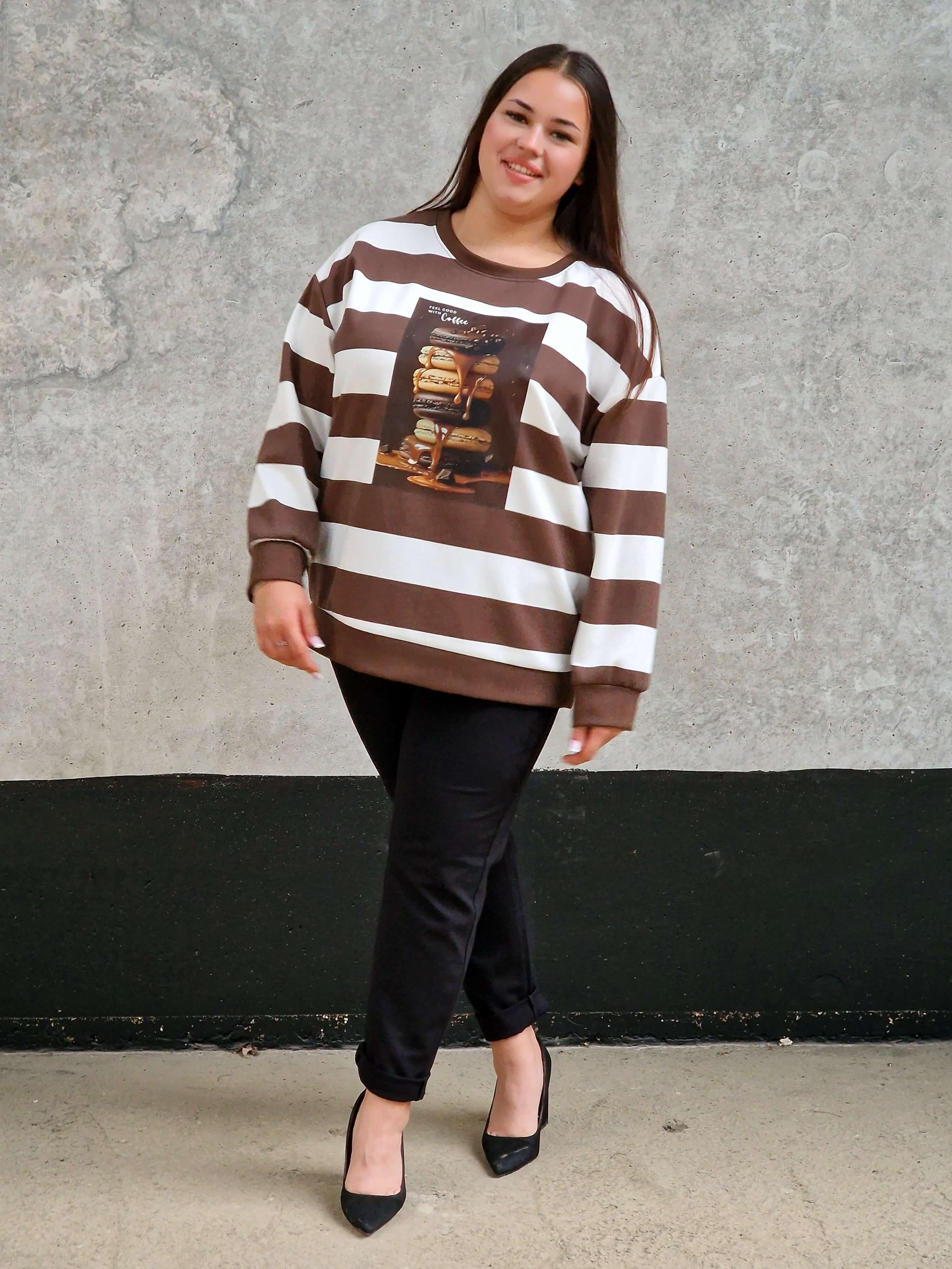 Biała bluza plus size z nadrukiem – modna bluza damska z motywem słodkości Stylowa XL