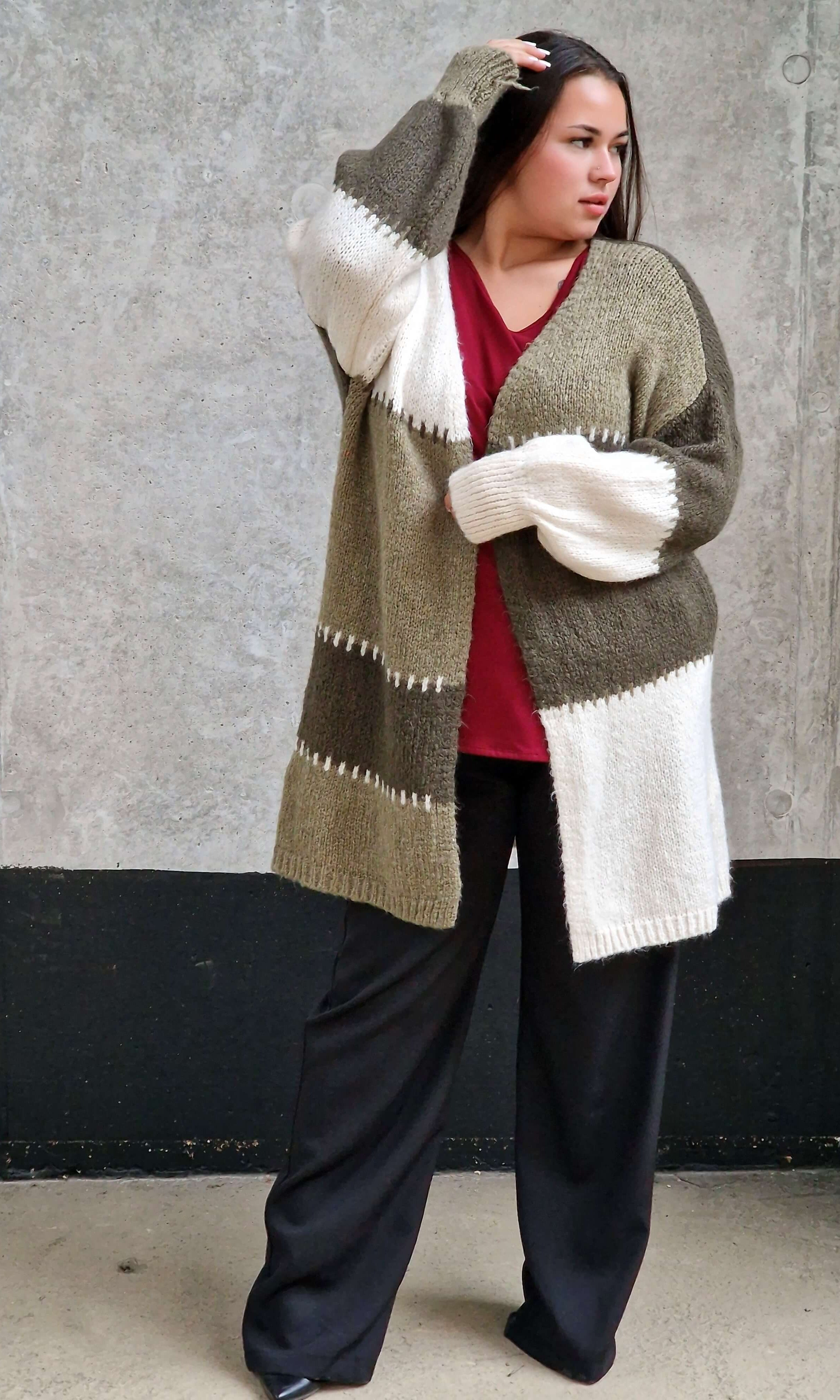 Kardigan oversize w blokowych kolorach Stylowa XL