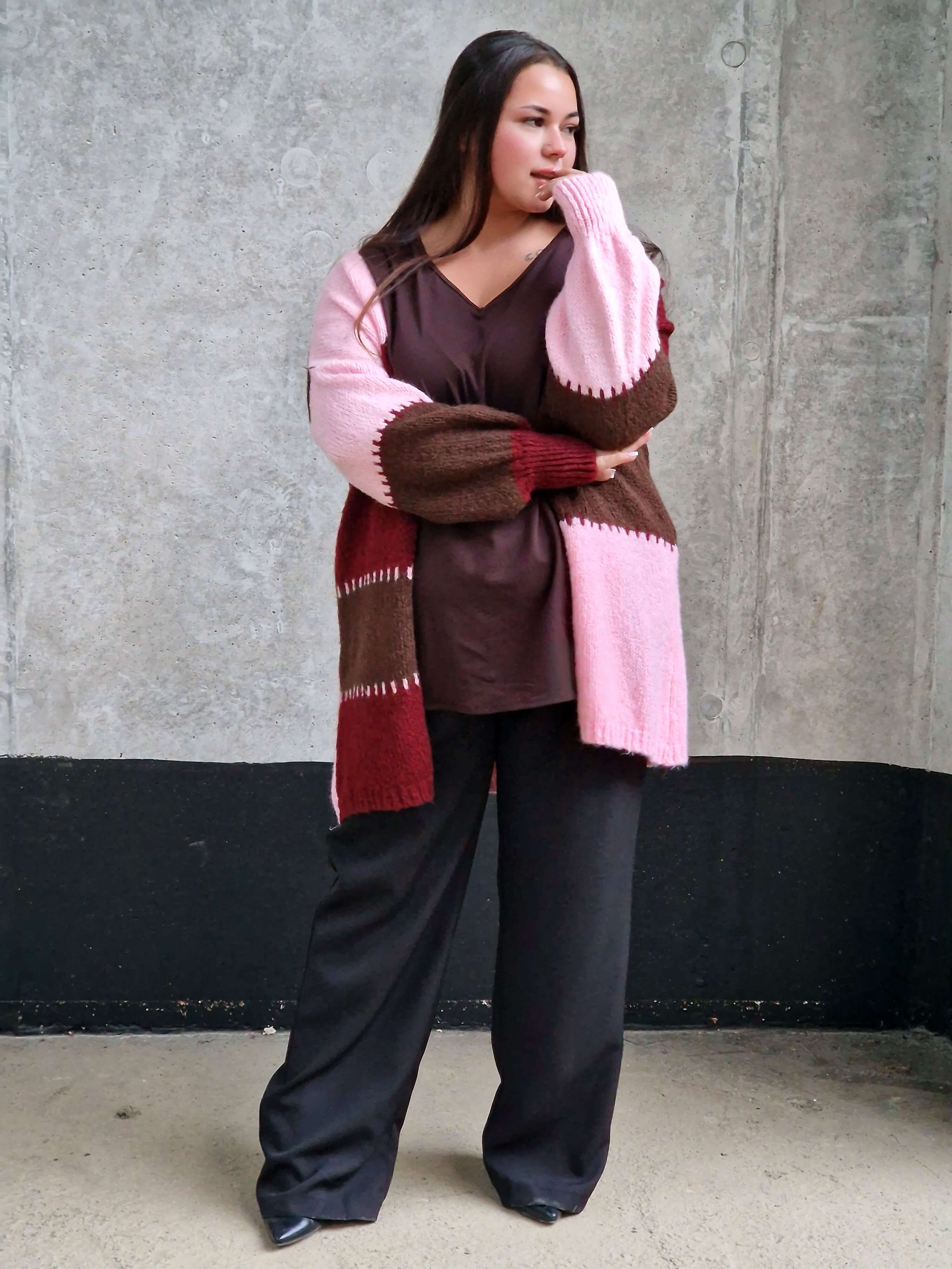 Kardigan oversize w blokowych kolorach Stylowa XL