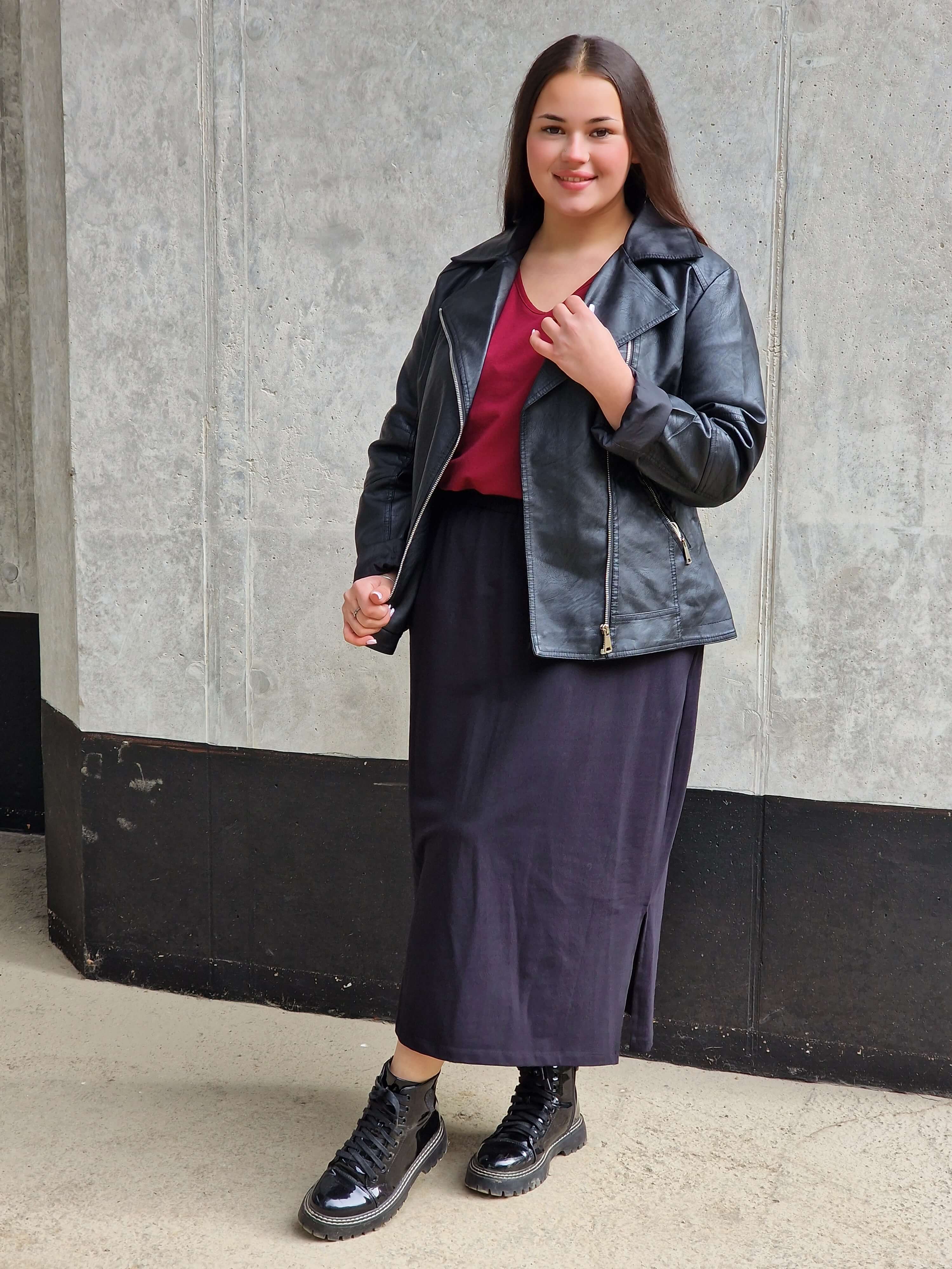 Spódnica midi plus size z kieszeniami – stylowa, wygodna i kobieca Stylowa XL