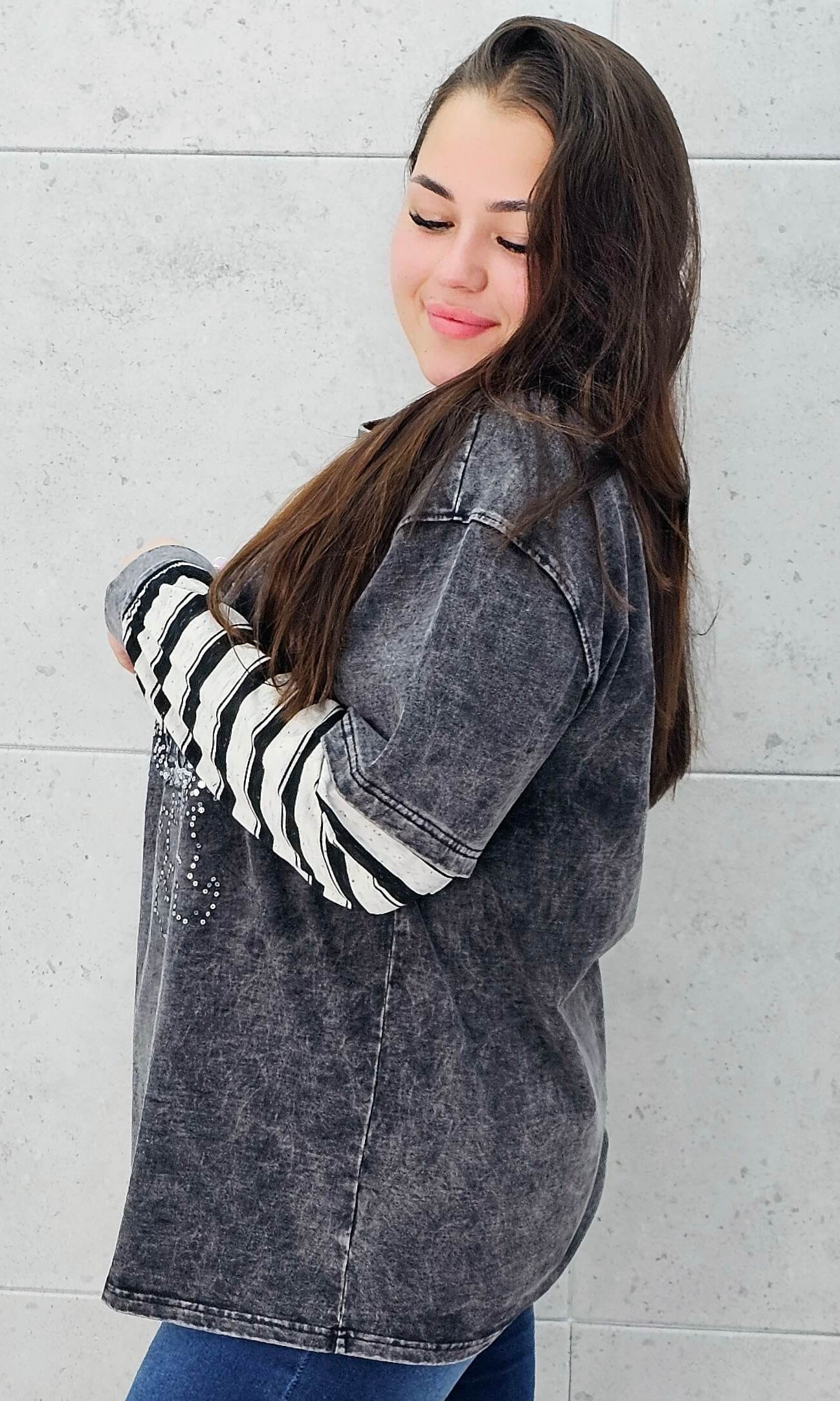 Bluza oversize z nadrukiem i zdobieniami Stylowa XL