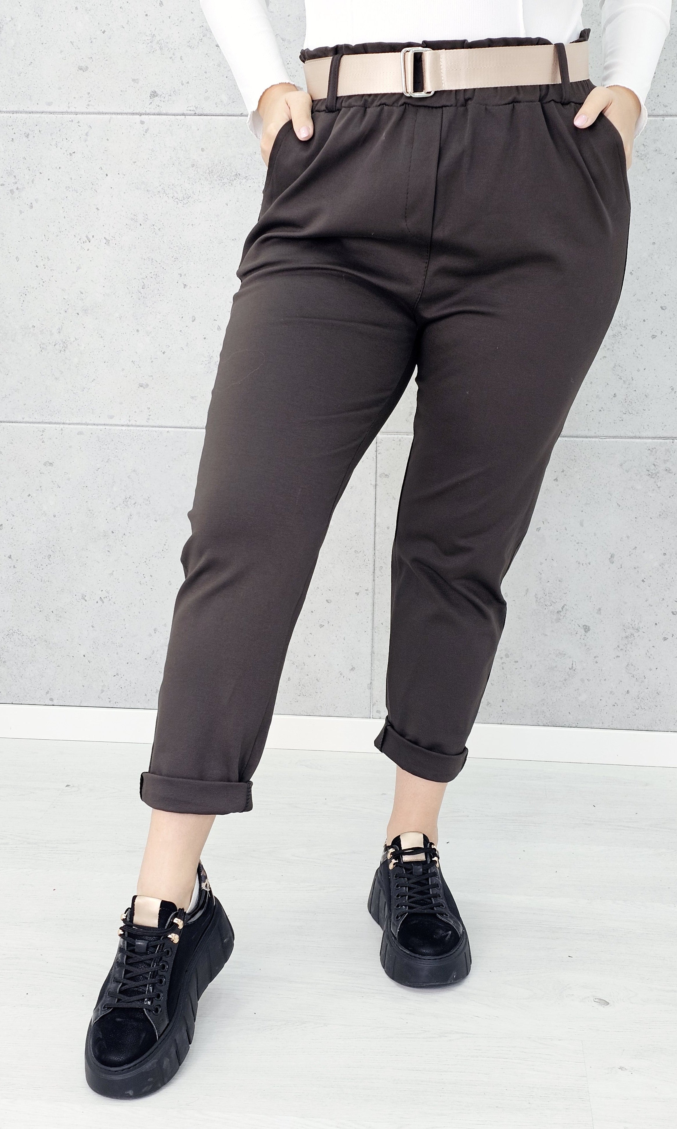 Spodnie z paskiem Stylowa XL