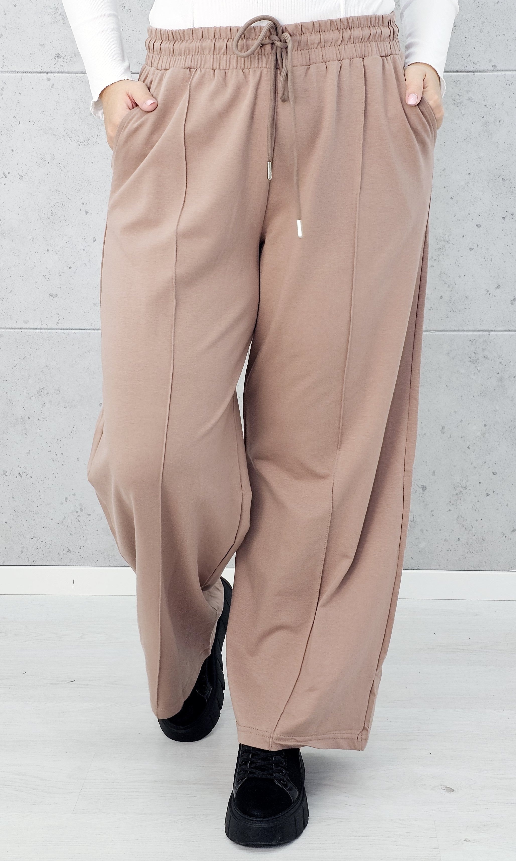 Bawełniane spodnie wide leg Stylowa XL