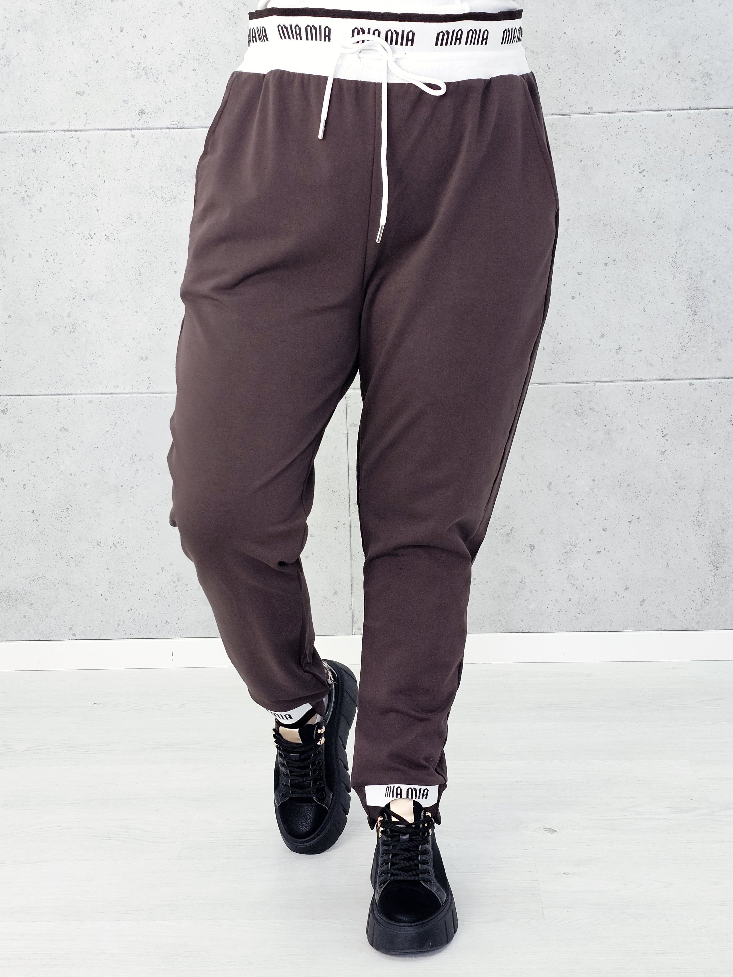 Sportowe spodnie z logowaną gumką Stylowa XL