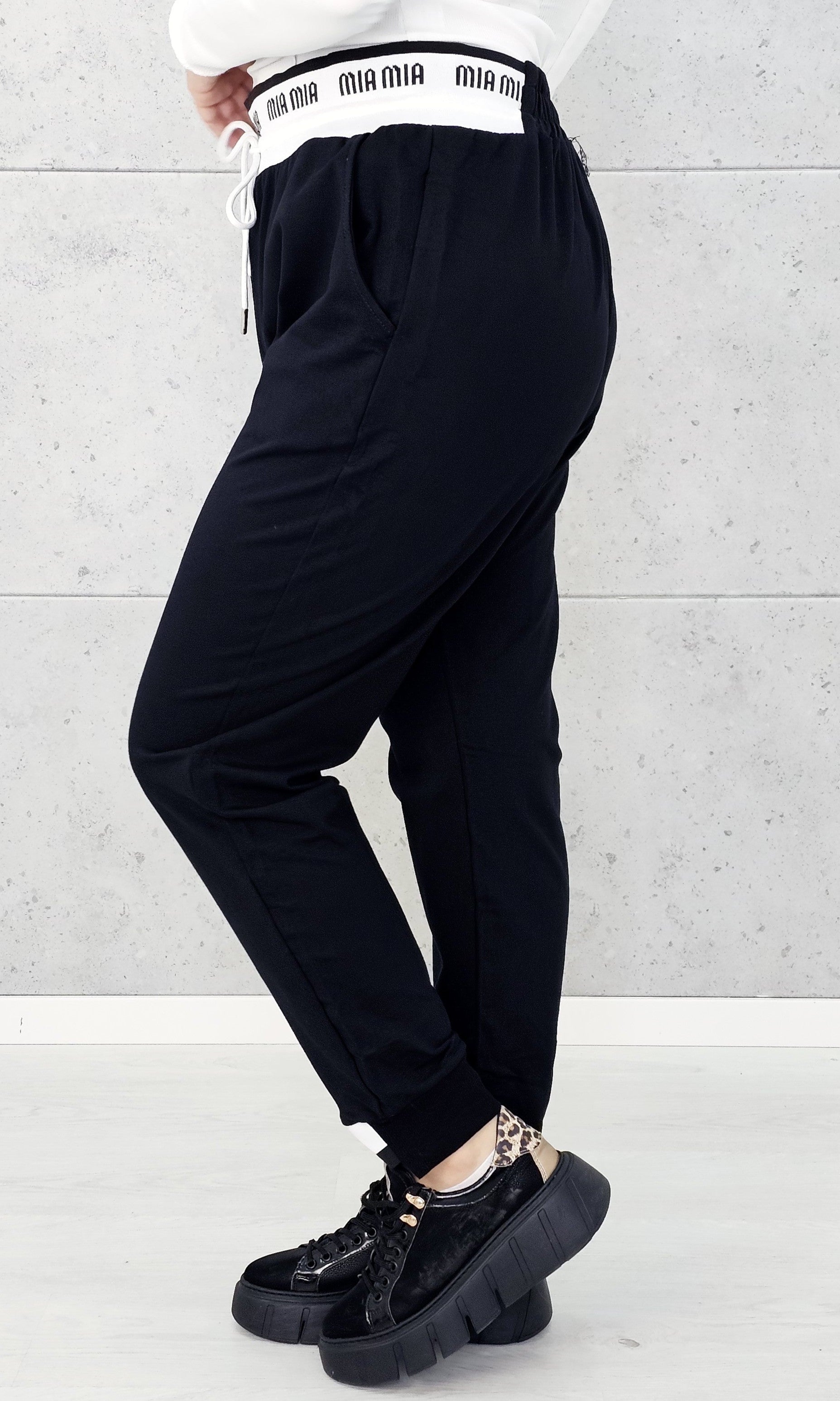 Sportowe spodnie z logowaną gumką Stylowa XL