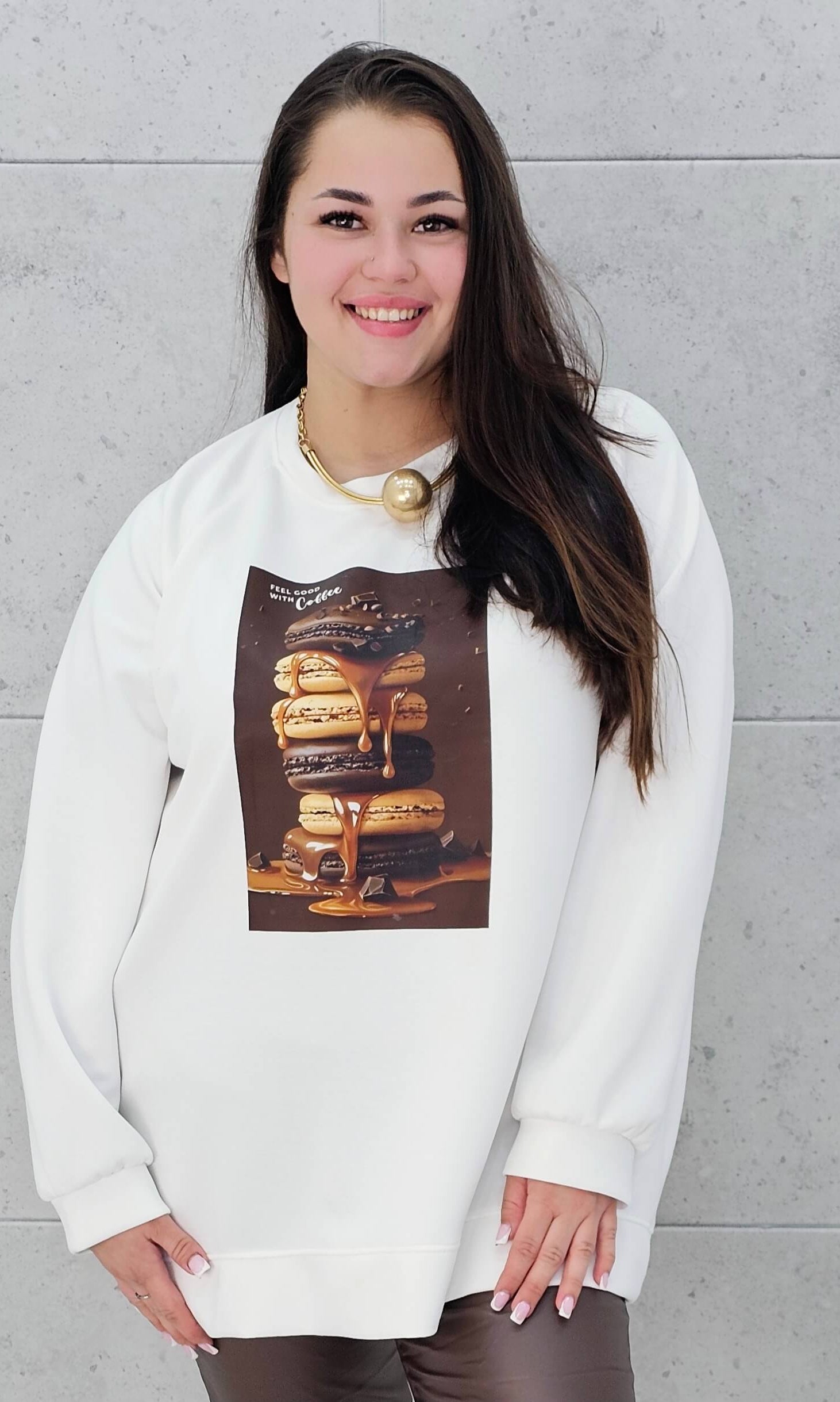 Biała bluza plus size z nadrukiem – modna bluza damska z motywem słodkości Stylowa XL