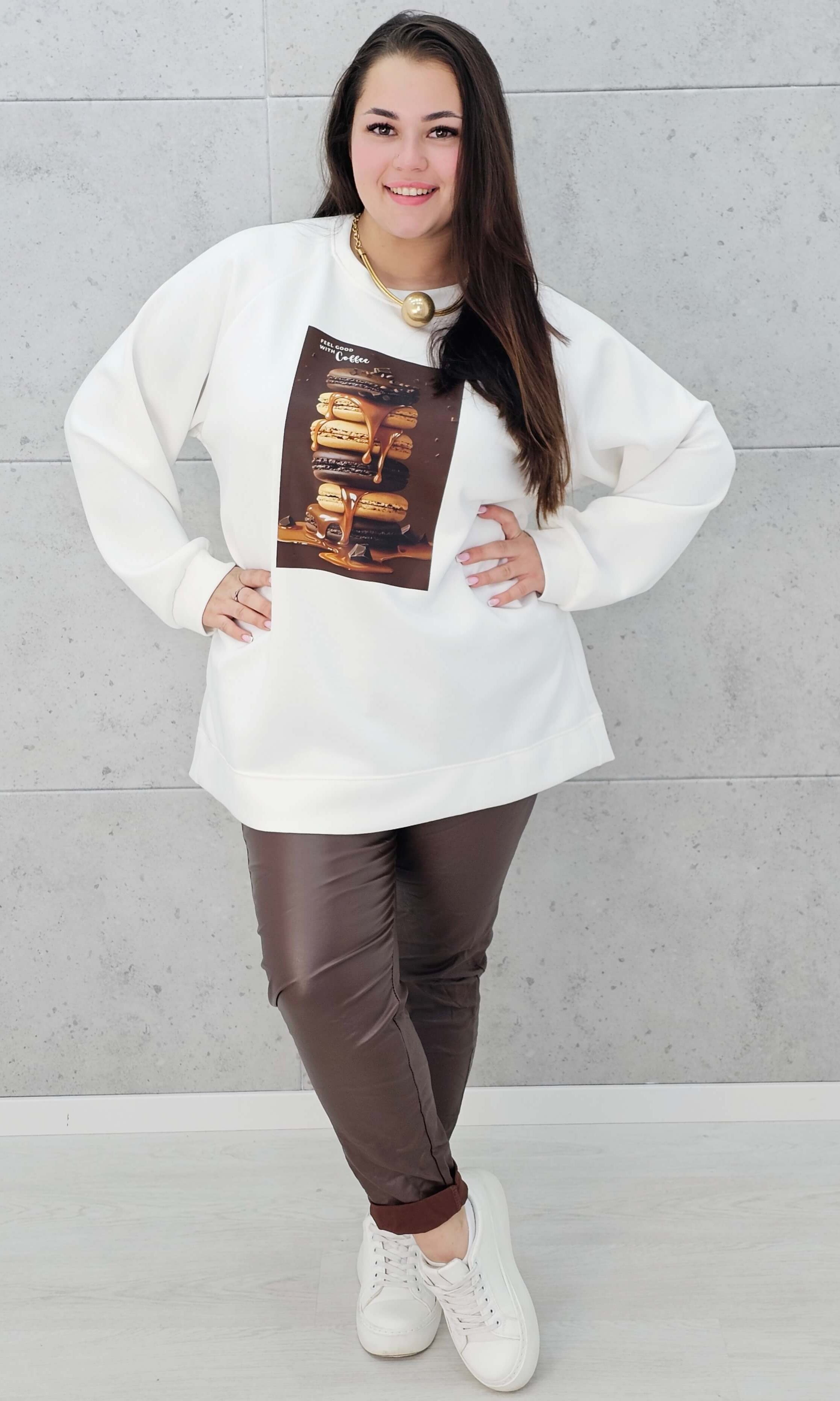 Biała bluza plus size z nadrukiem – modna bluza damska z motywem słodkości Stylowa XL