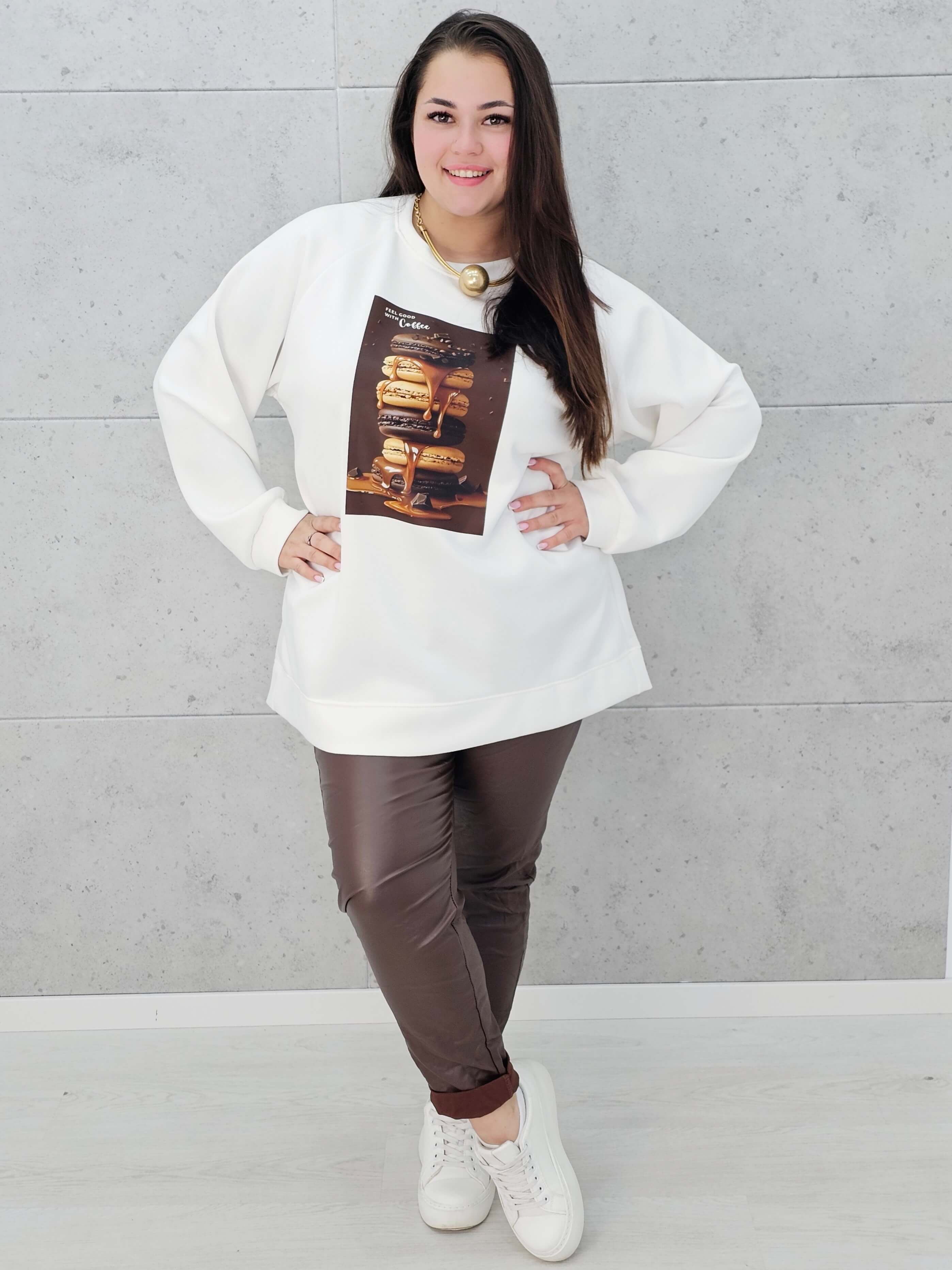 Biała bluza plus size z nadrukiem – modna bluza damska z motywem słodkości Stylowa XL