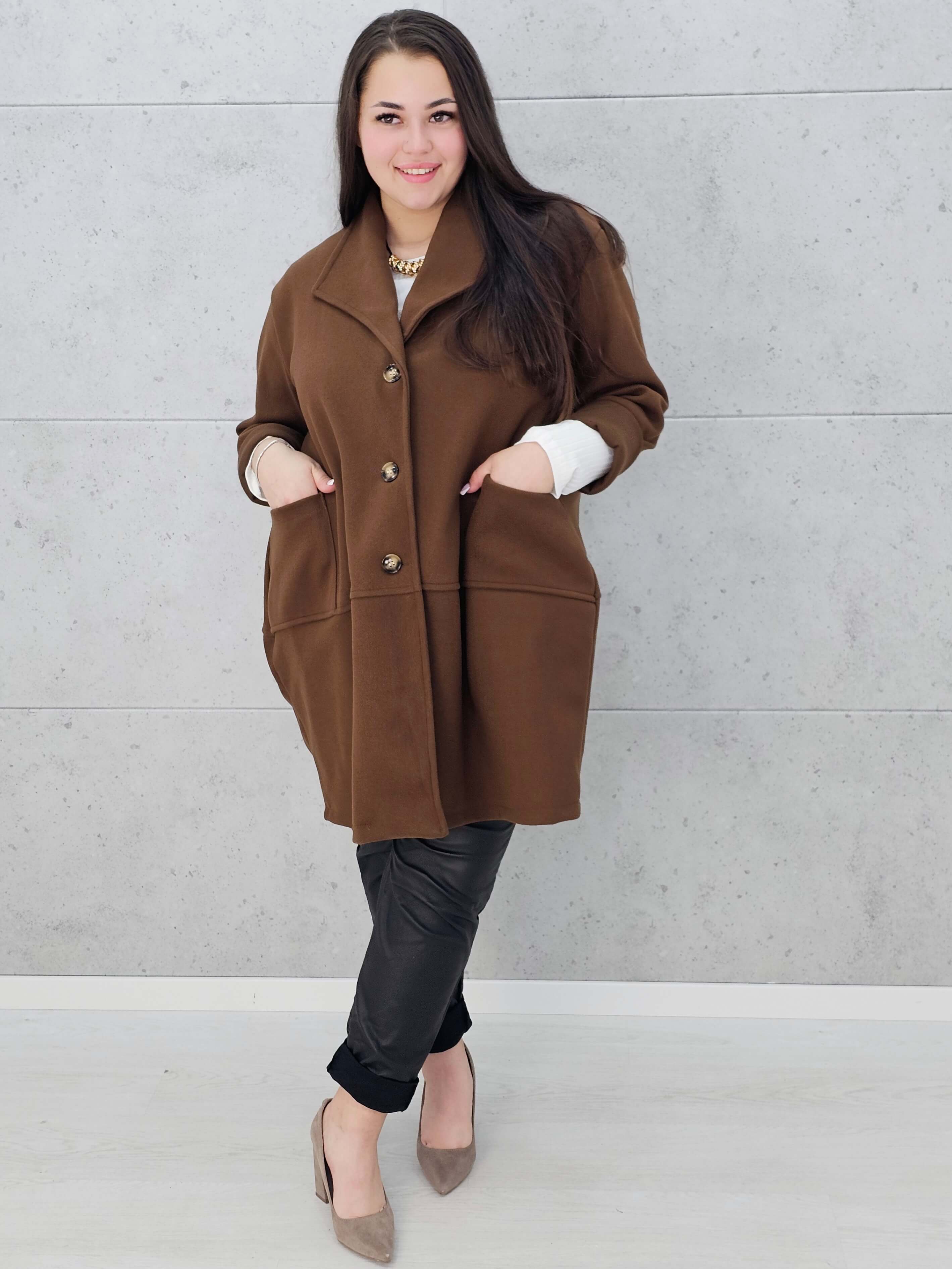 Płaszcz plus size oversize – styl, elegancja i komfort w jednym! Stylowa XL