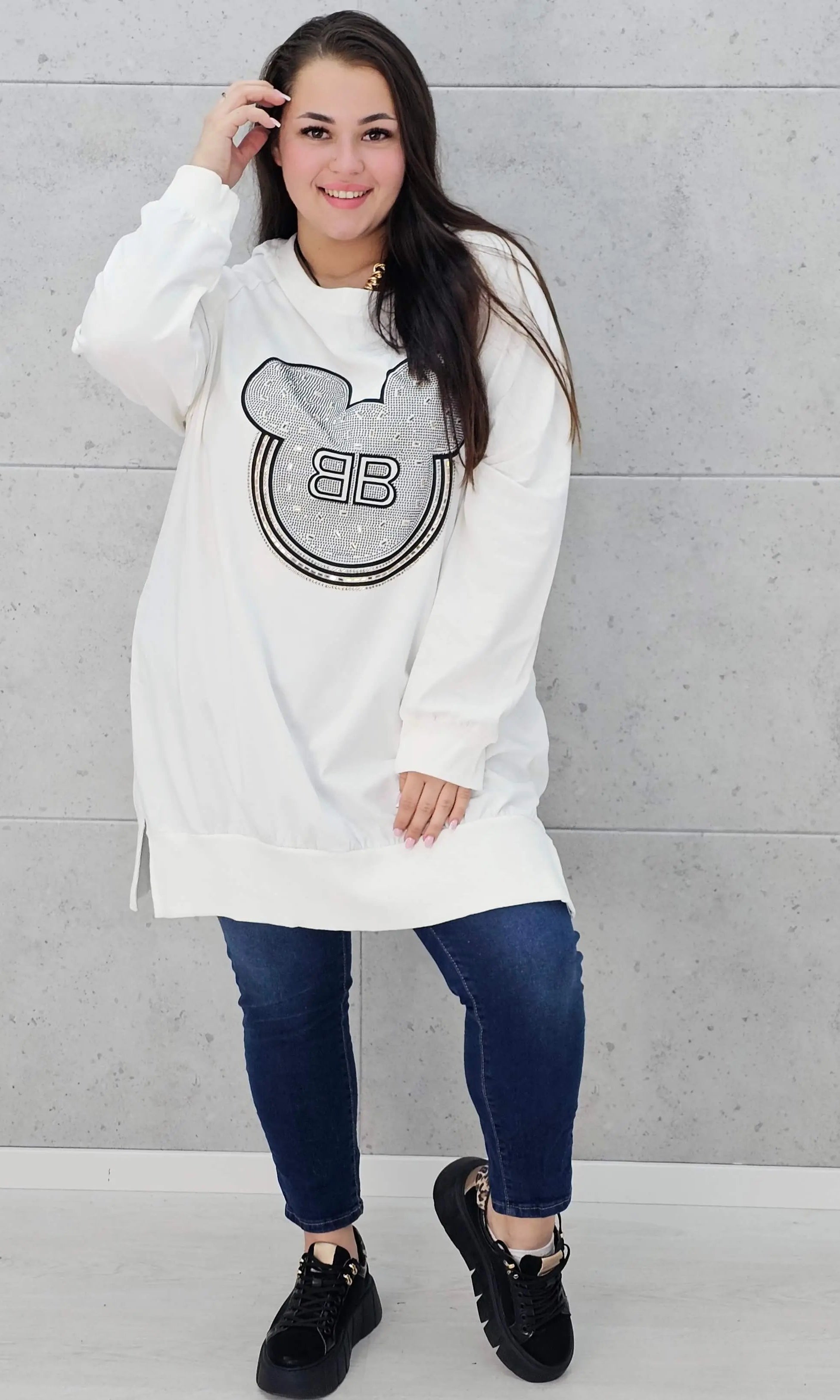 Bluza plus size z aplikacją BB – komfort i styl w rozmiarze XXL Stylowa XL