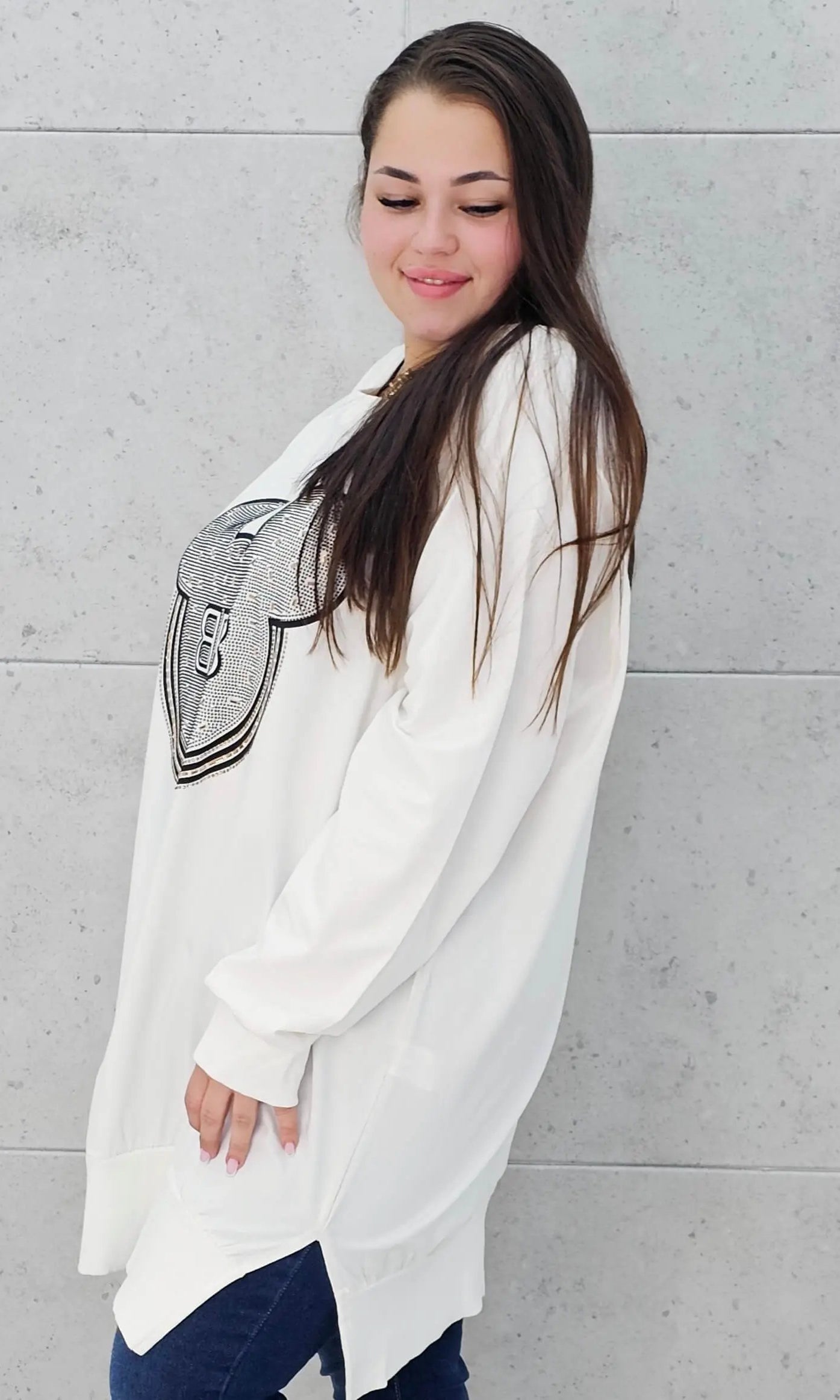 Bluza plus size z aplikacją BB – komfort i styl w rozmiarze XXL Stylowa XL