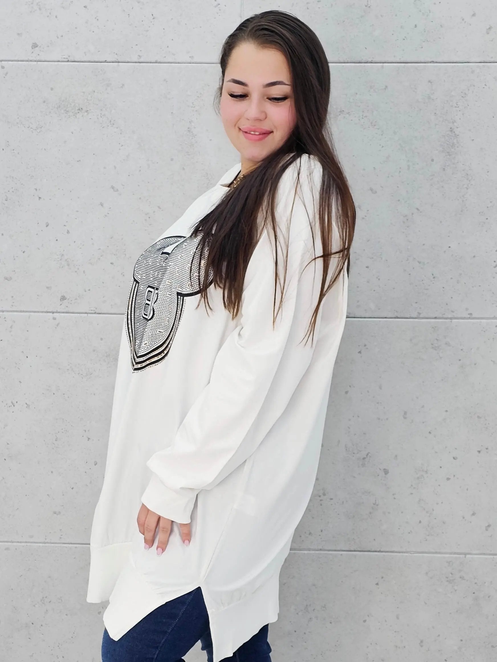 Bluza plus size z aplikacją BB – komfort i styl w rozmiarze XXL Stylowa XL