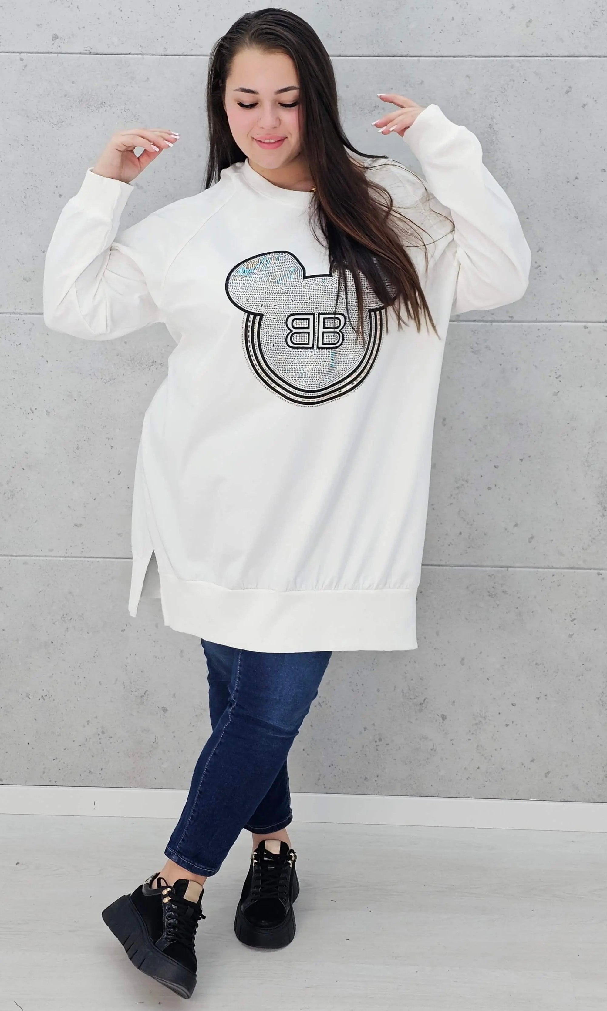 Bluza plus size z aplikacją BB – komfort i styl w rozmiarze XXL Stylowa XL