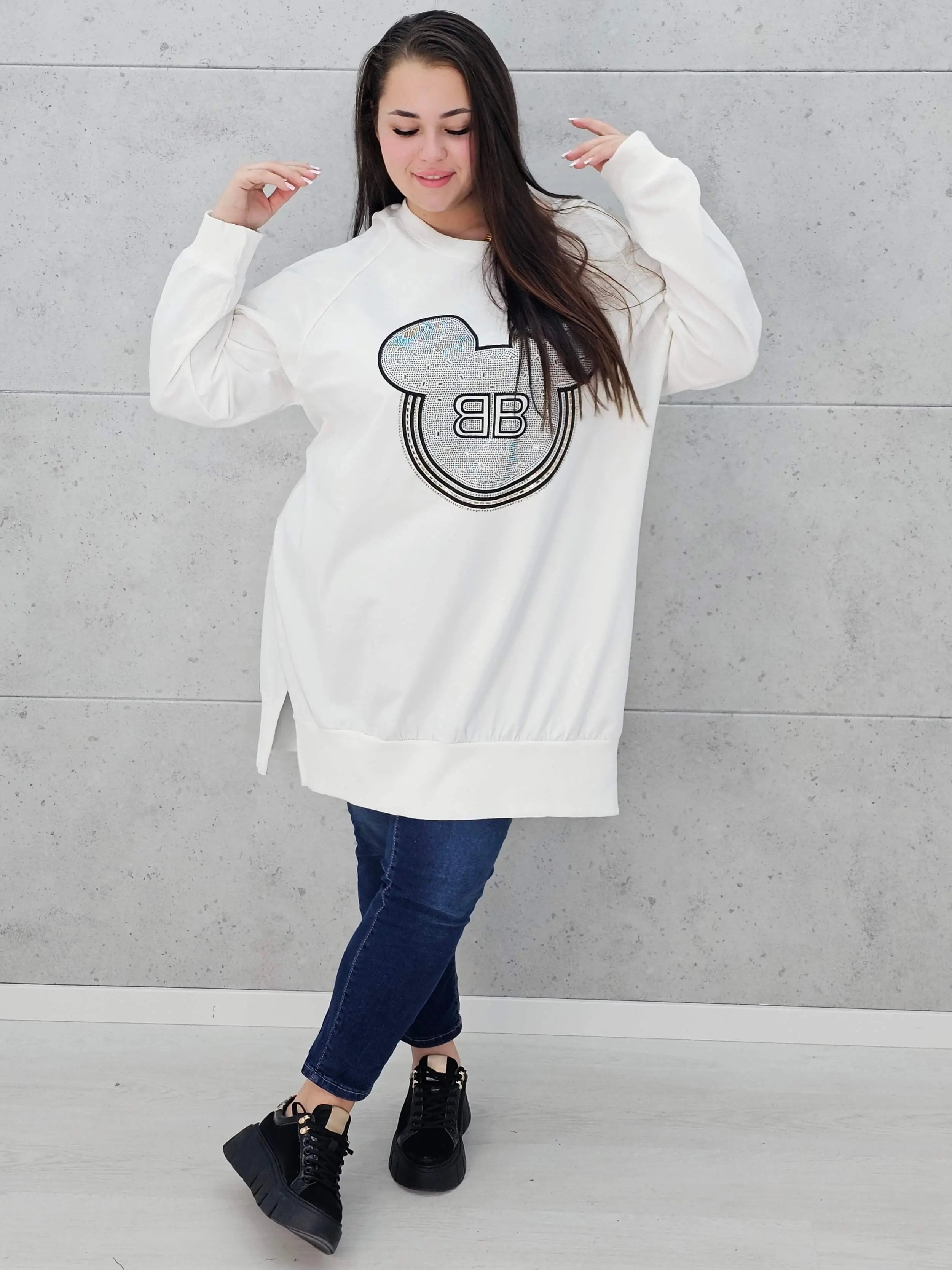 Bluza plus size z aplikacją BB – komfort i styl w rozmiarze XXL Stylowa XL