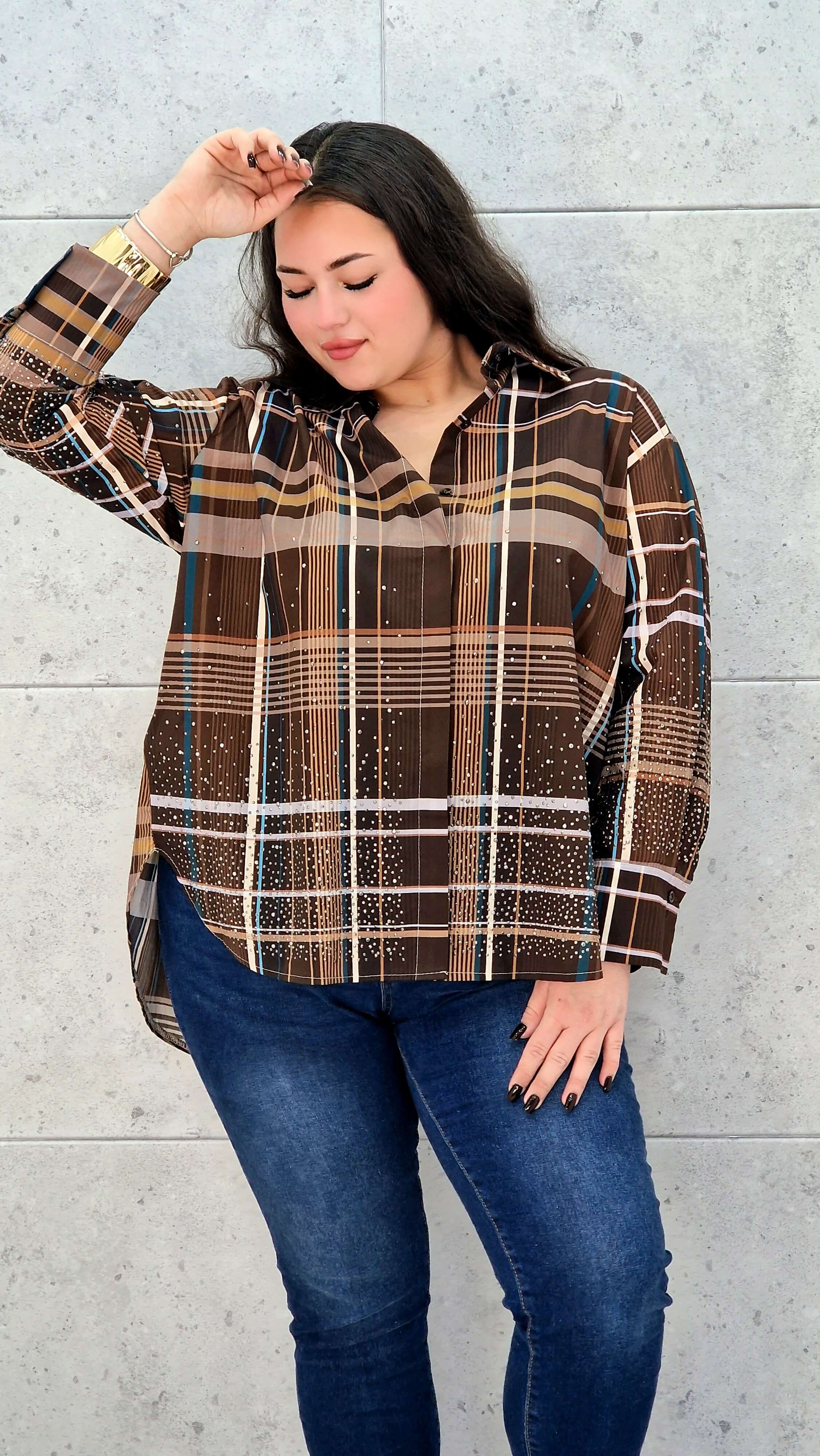 Koszula plus size w kratę – elegancja i komfort na co dzień Stylowa XL