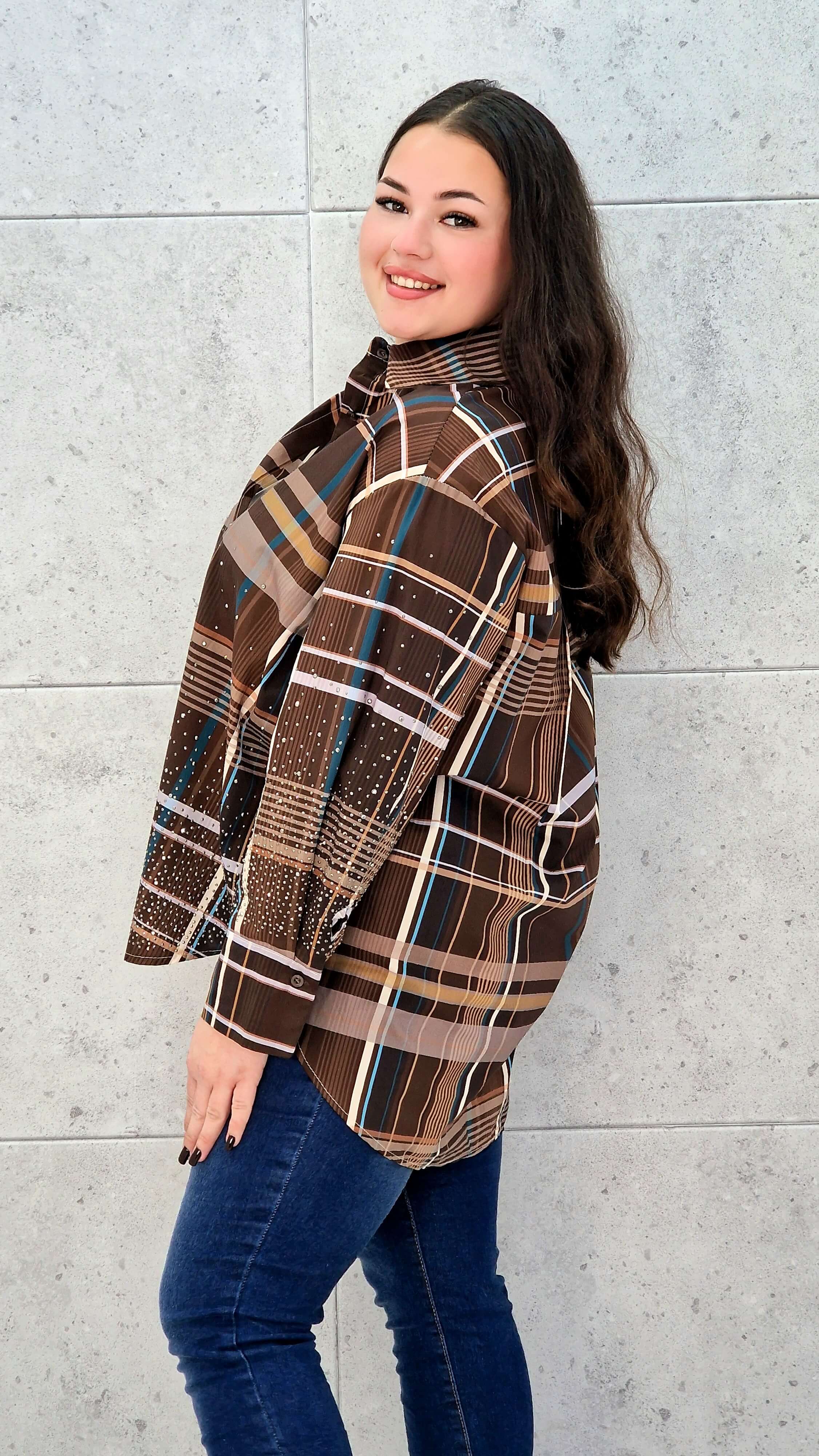 Koszula plus size w kratę – elegancja i komfort na co dzień Stylowa XL