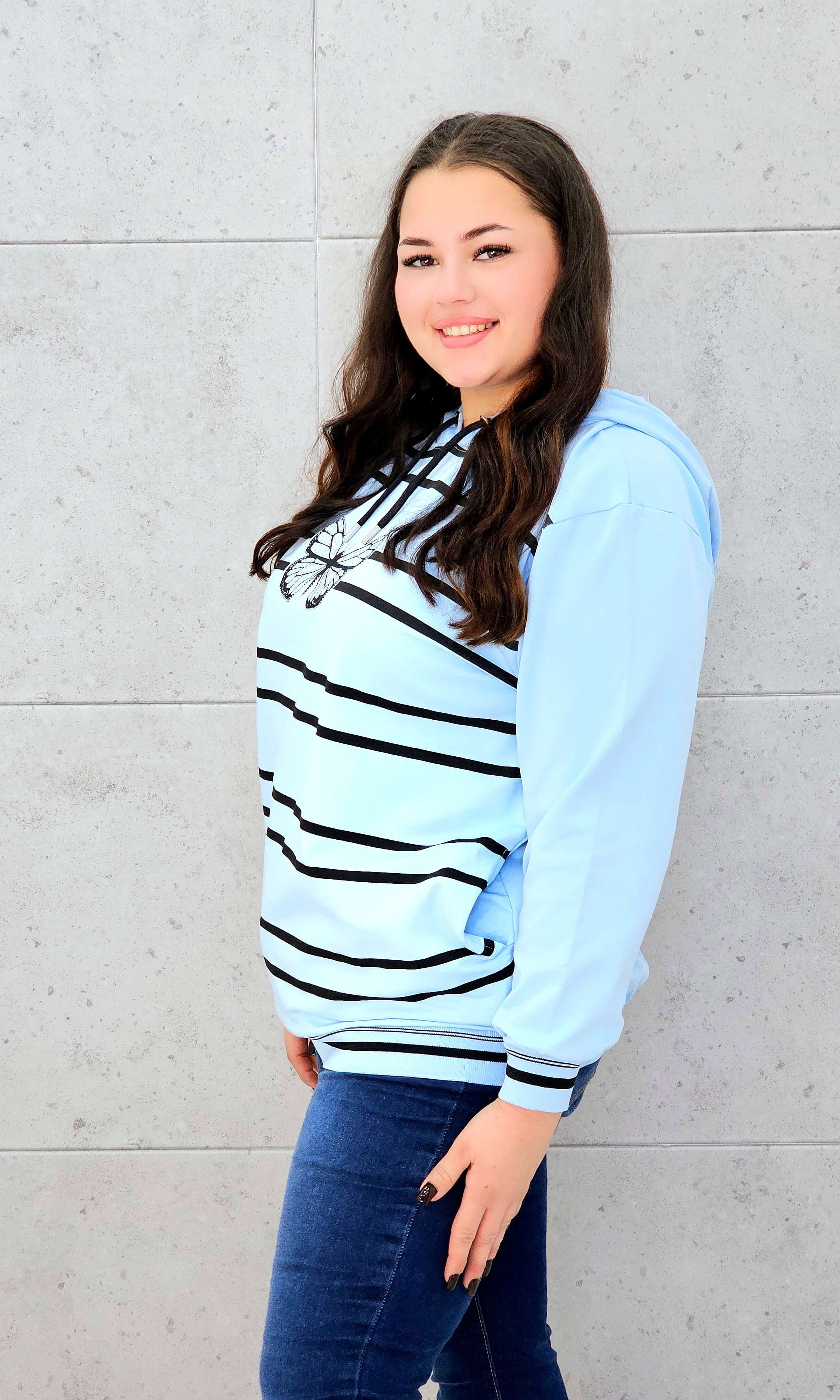 Bluza z kapturem i motywem motyla Stylowa XL