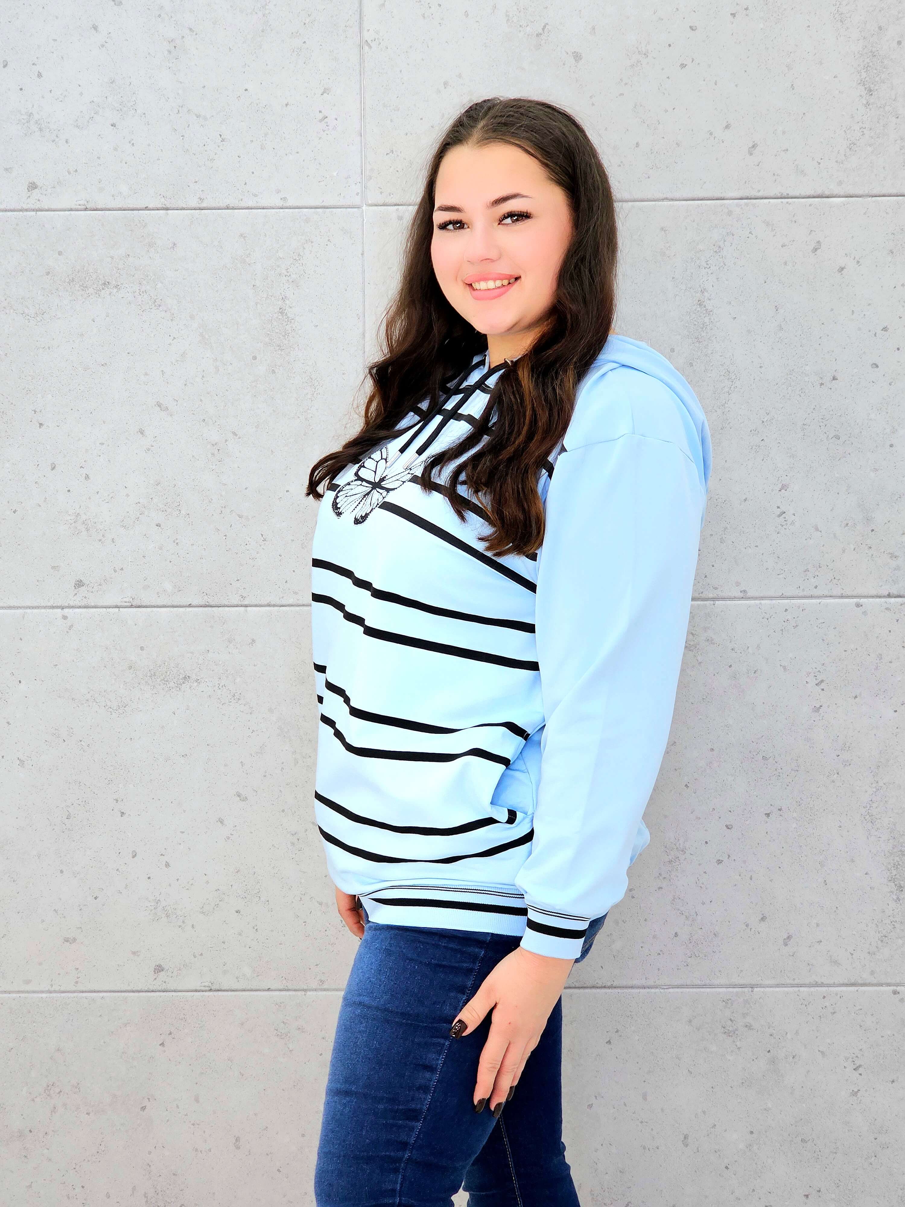 Bluza z kapturem i motywem motyla Stylowa XL