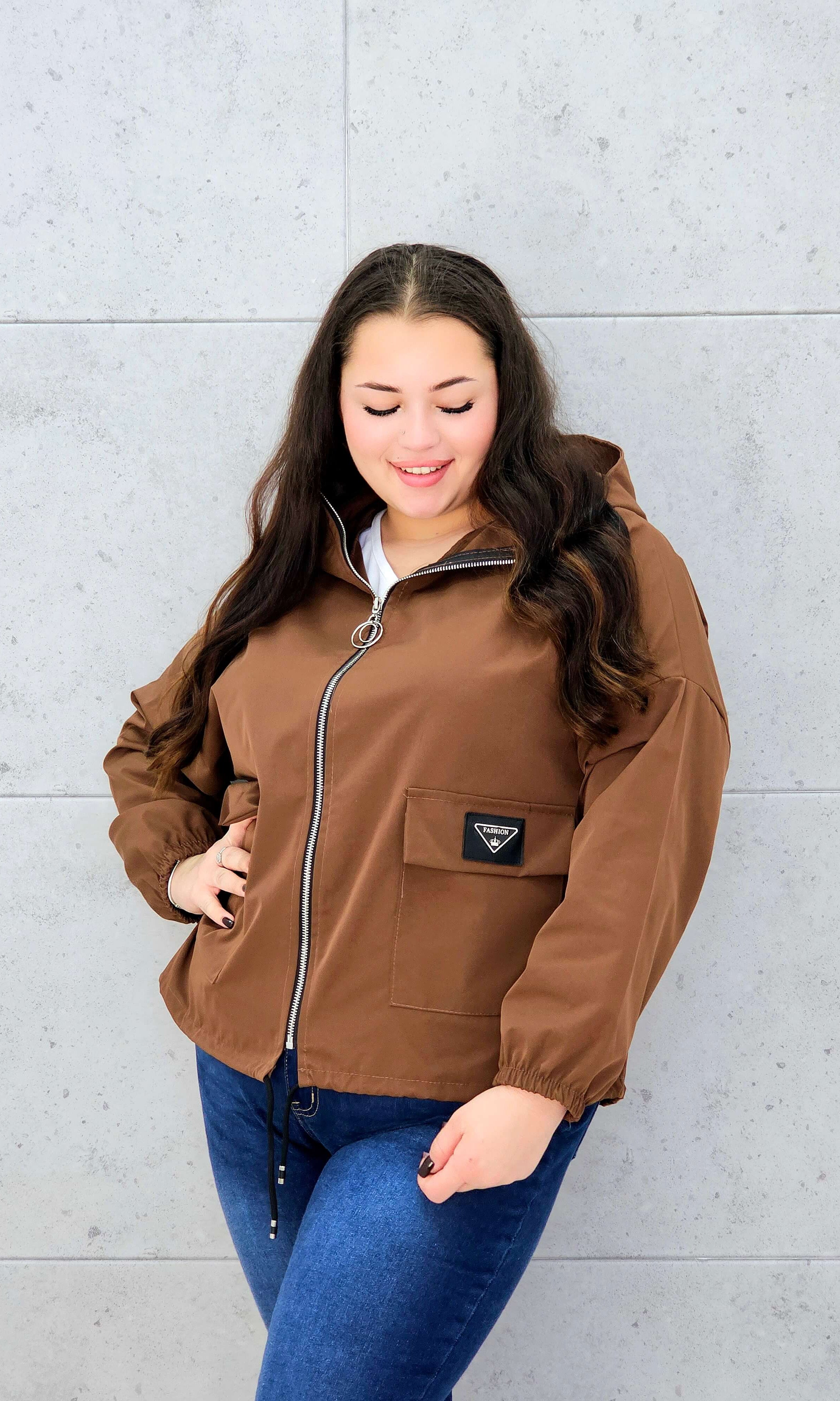 Kurtka z kapturem i kieszeniami Stylowa XL