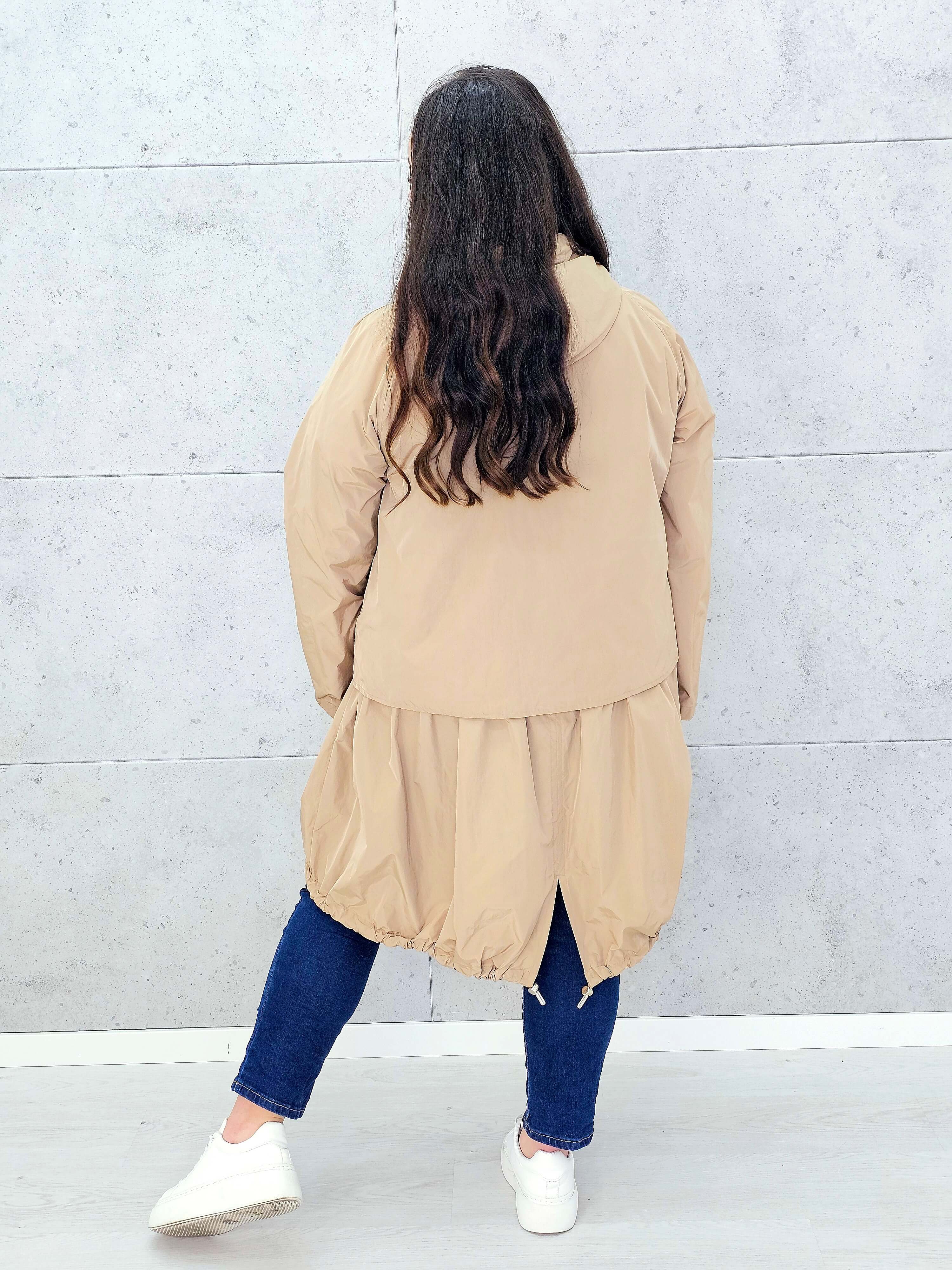 Asymetryczna kurtka-parka z kapturem Stylowa XL