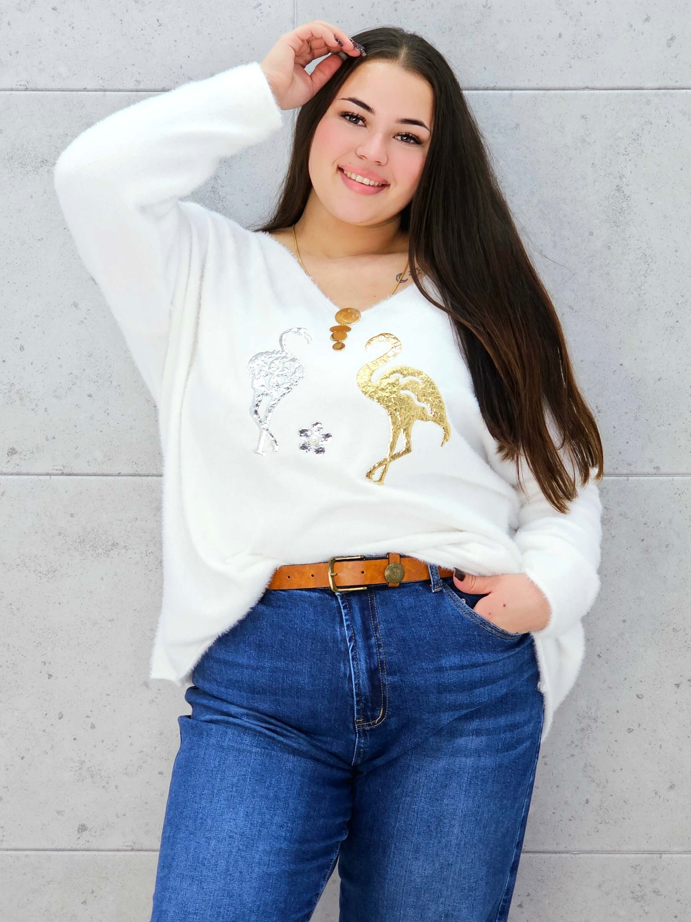 Sweter z flamingami Livans – miękki puszek plus size Stylowa XL