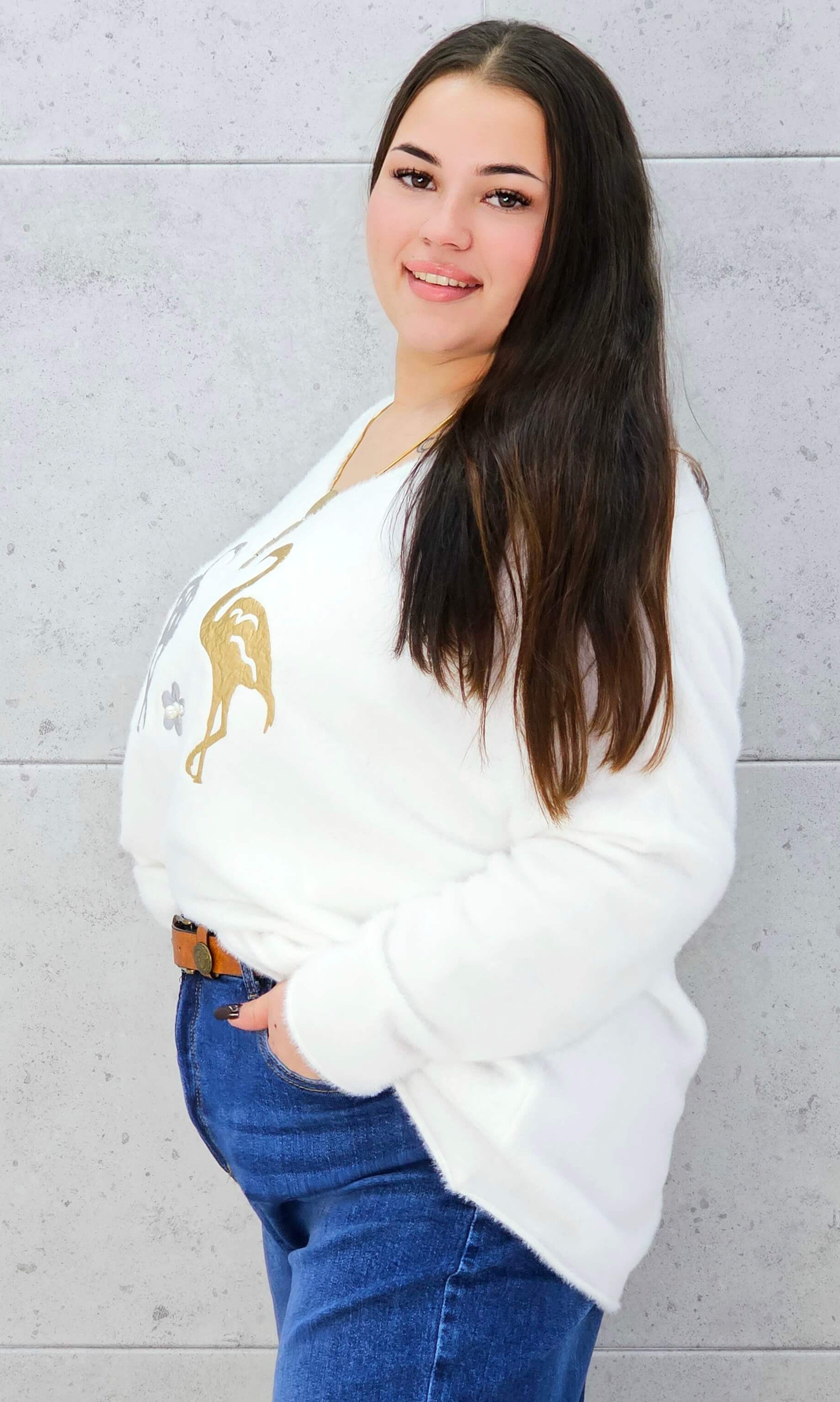 Sweter z flamingami Livans – miękki puszek plus size Stylowa XL