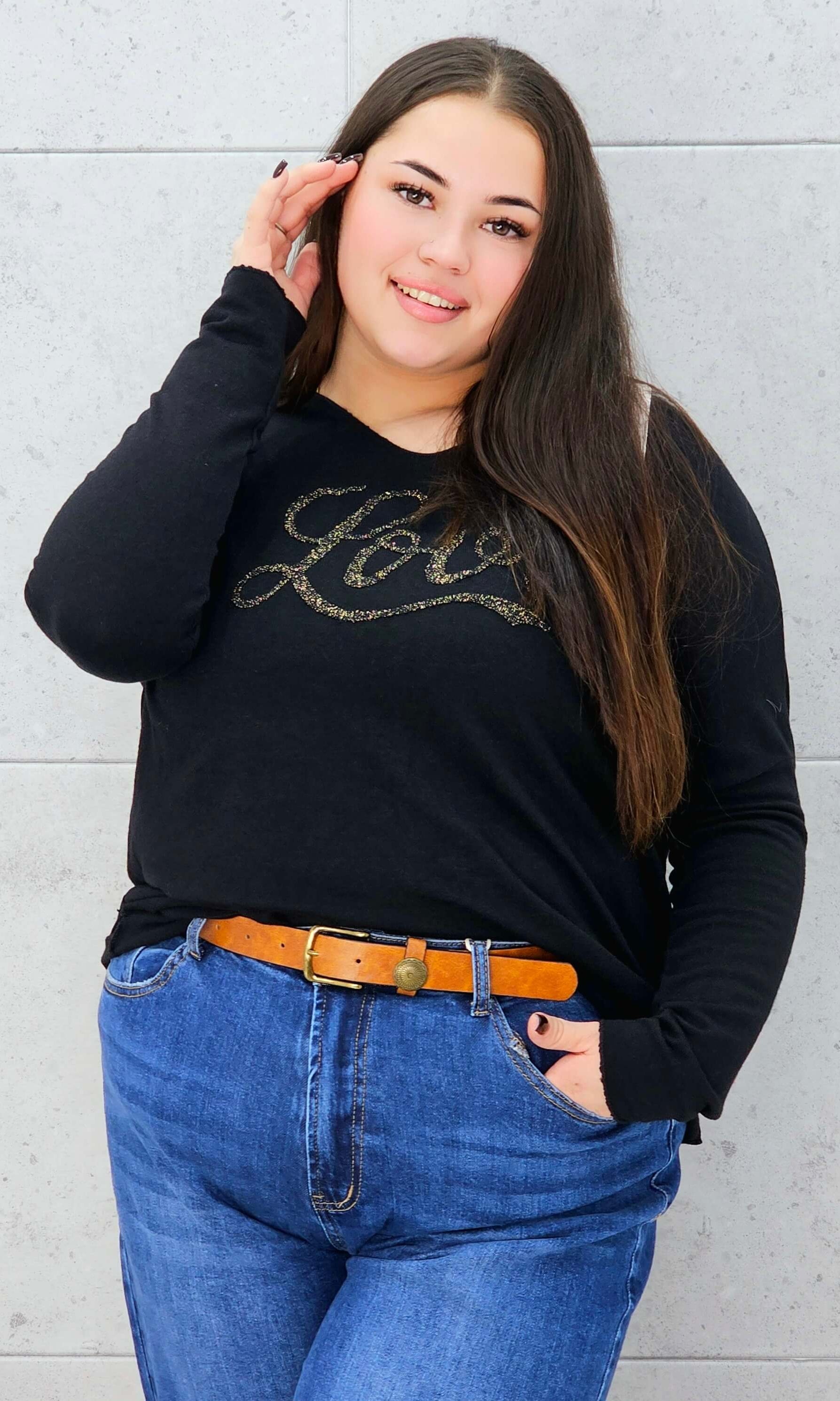 Sweter z Dekoltem w Serek i Napisem "Love" Stylowa XL