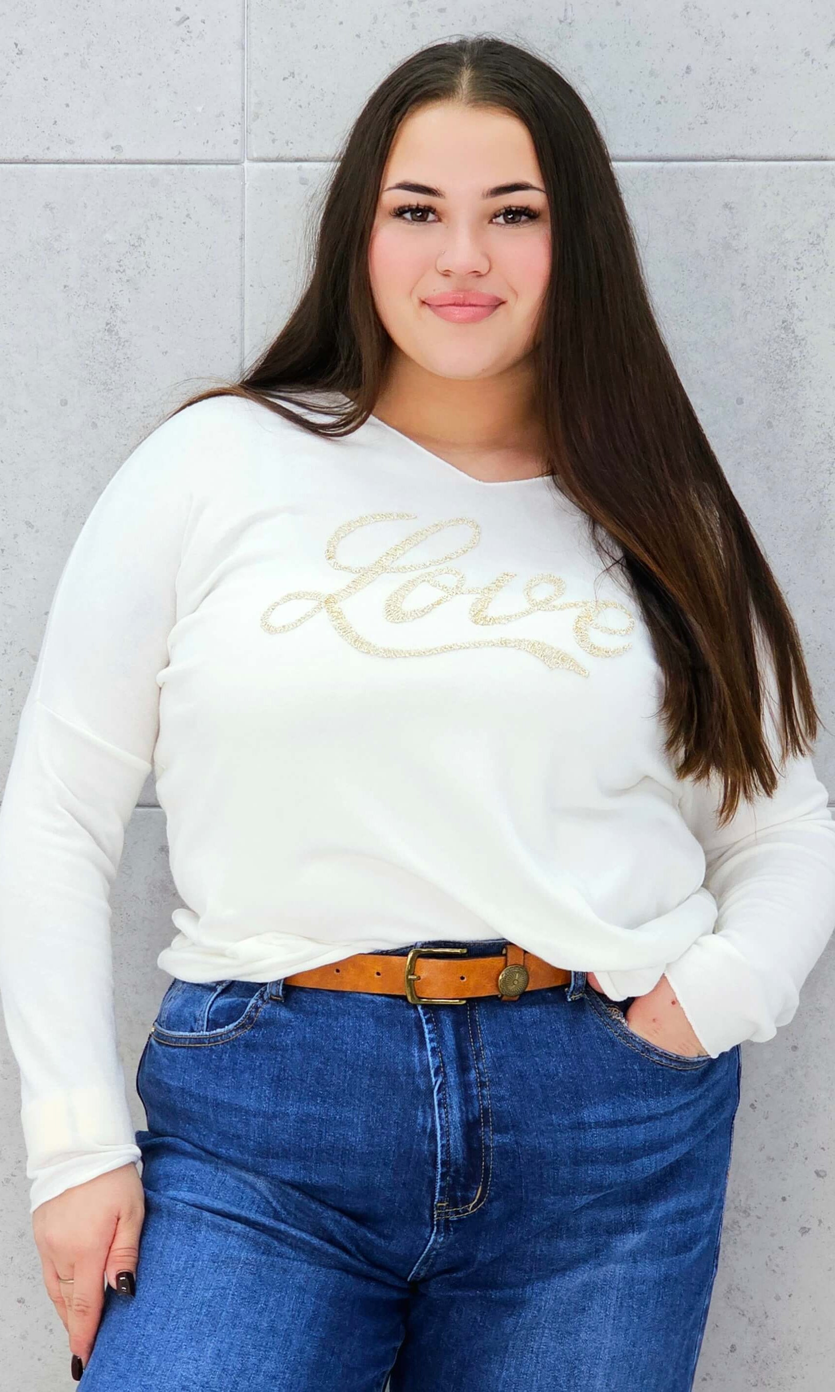 Sweter z Dekoltem w Serek i Napisem "Love" Stylowa XL