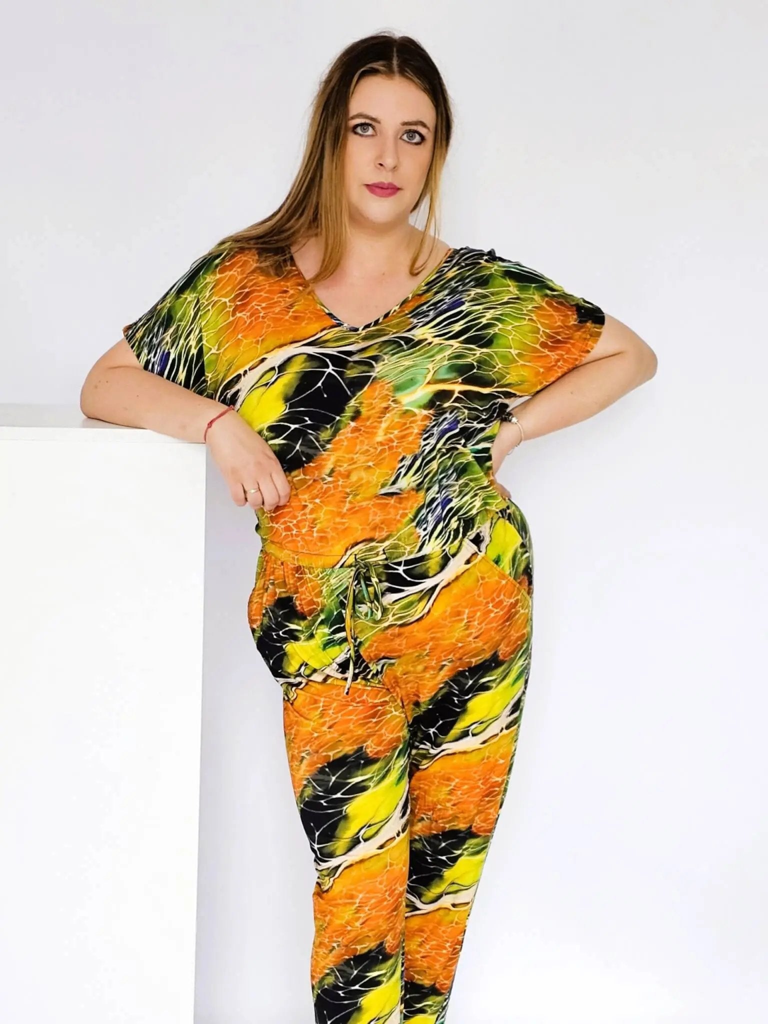 Abstrakcyjny Kombinezon Stylowa XL