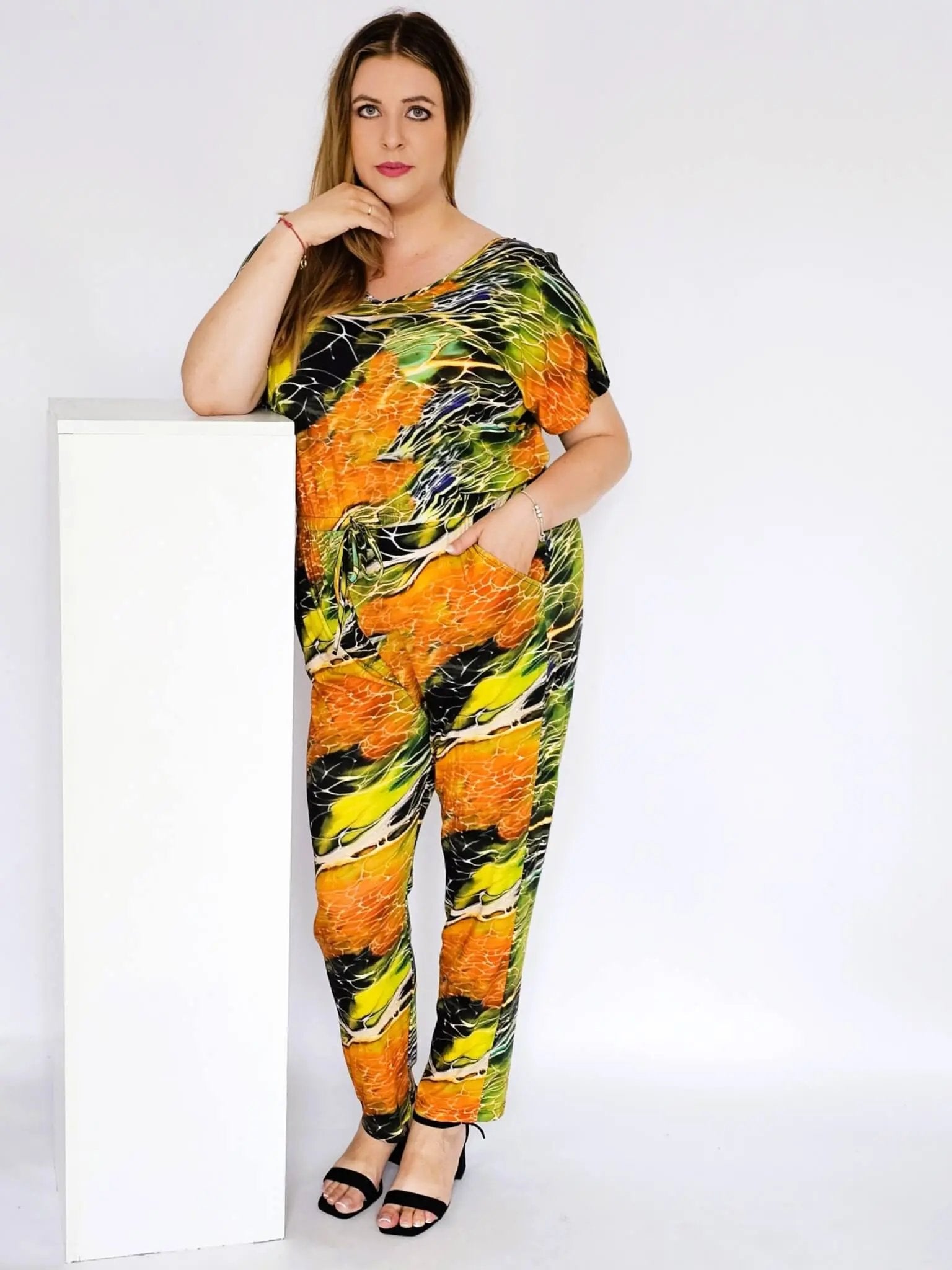 Abstrakcyjny Kombinezon Stylowa XL