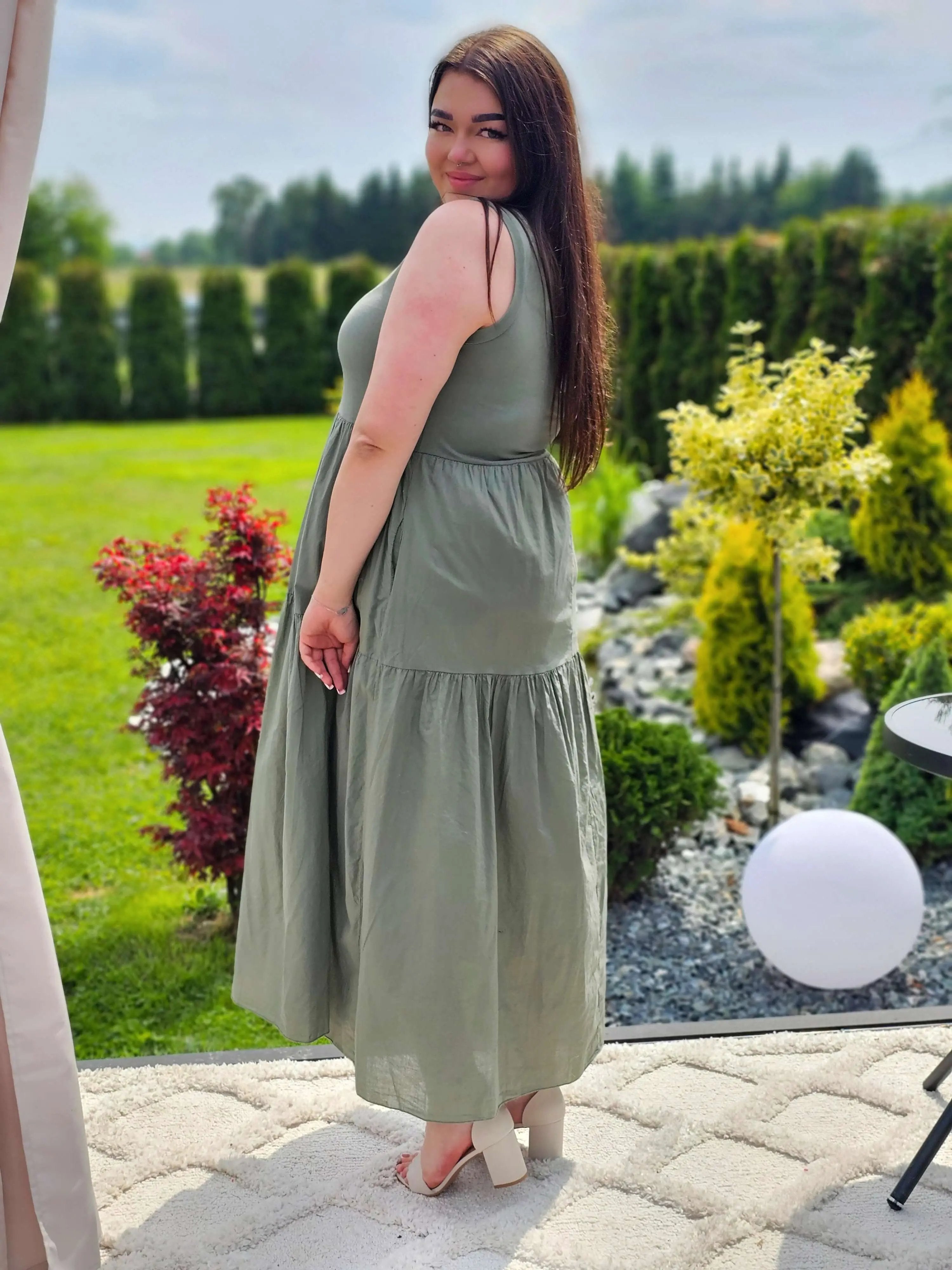 Bawełniana sukienka maxi bez rękawów Stylowa XL