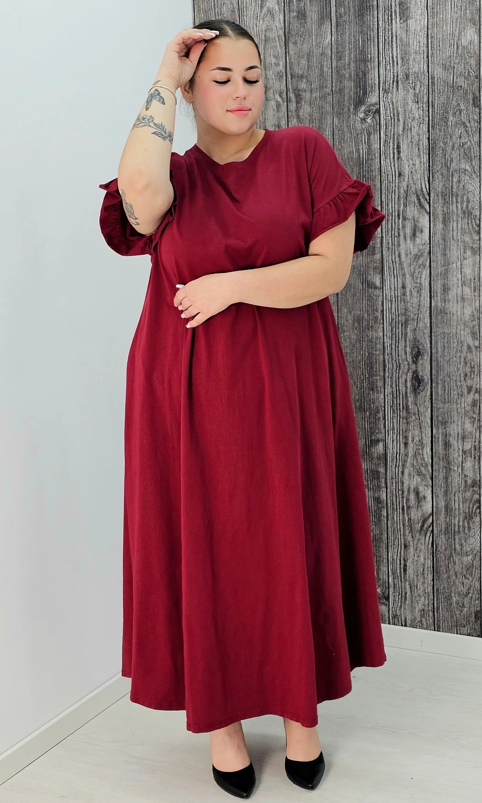 Bawełniana sukienka maxi z falbankami Stylowa XL