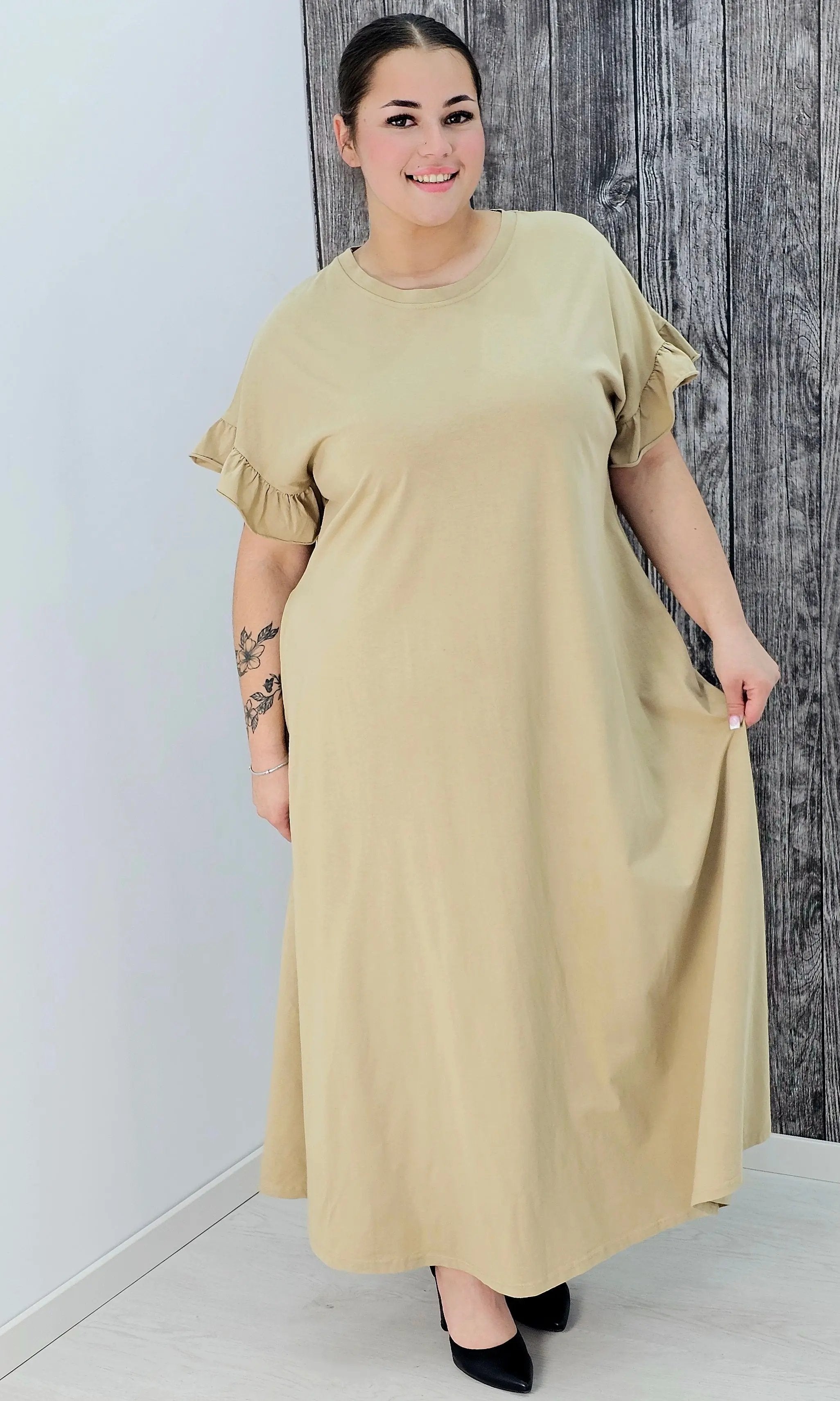 Bawełniana sukienka maxi z falbankami Stylowa XL