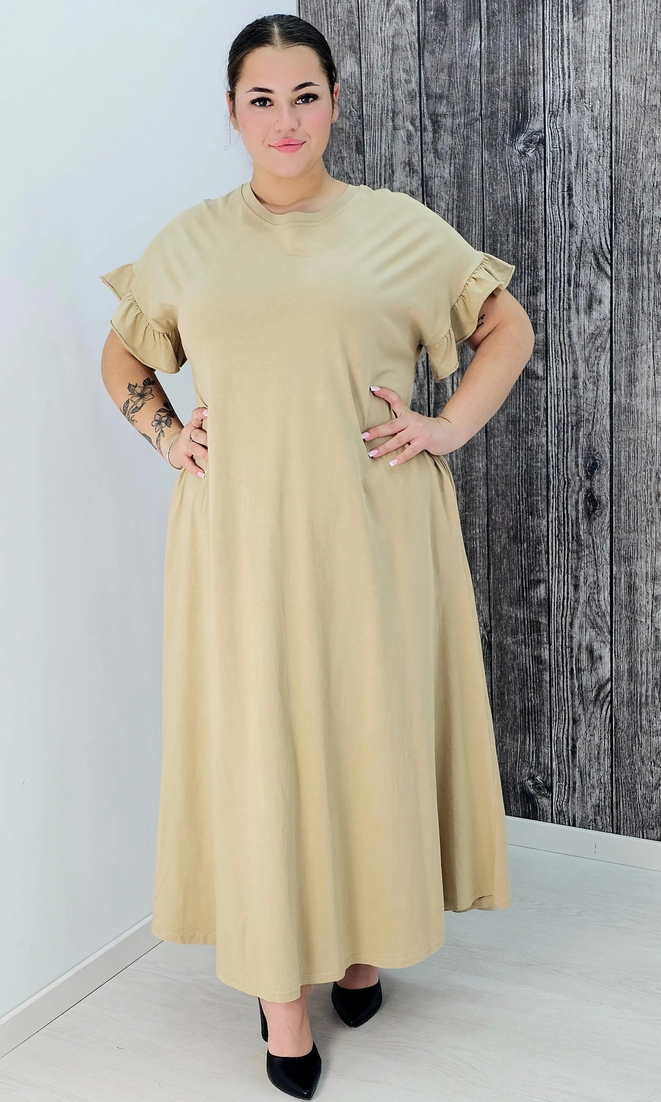 Bawełniana sukienka maxi z falbankami Stylowa XL