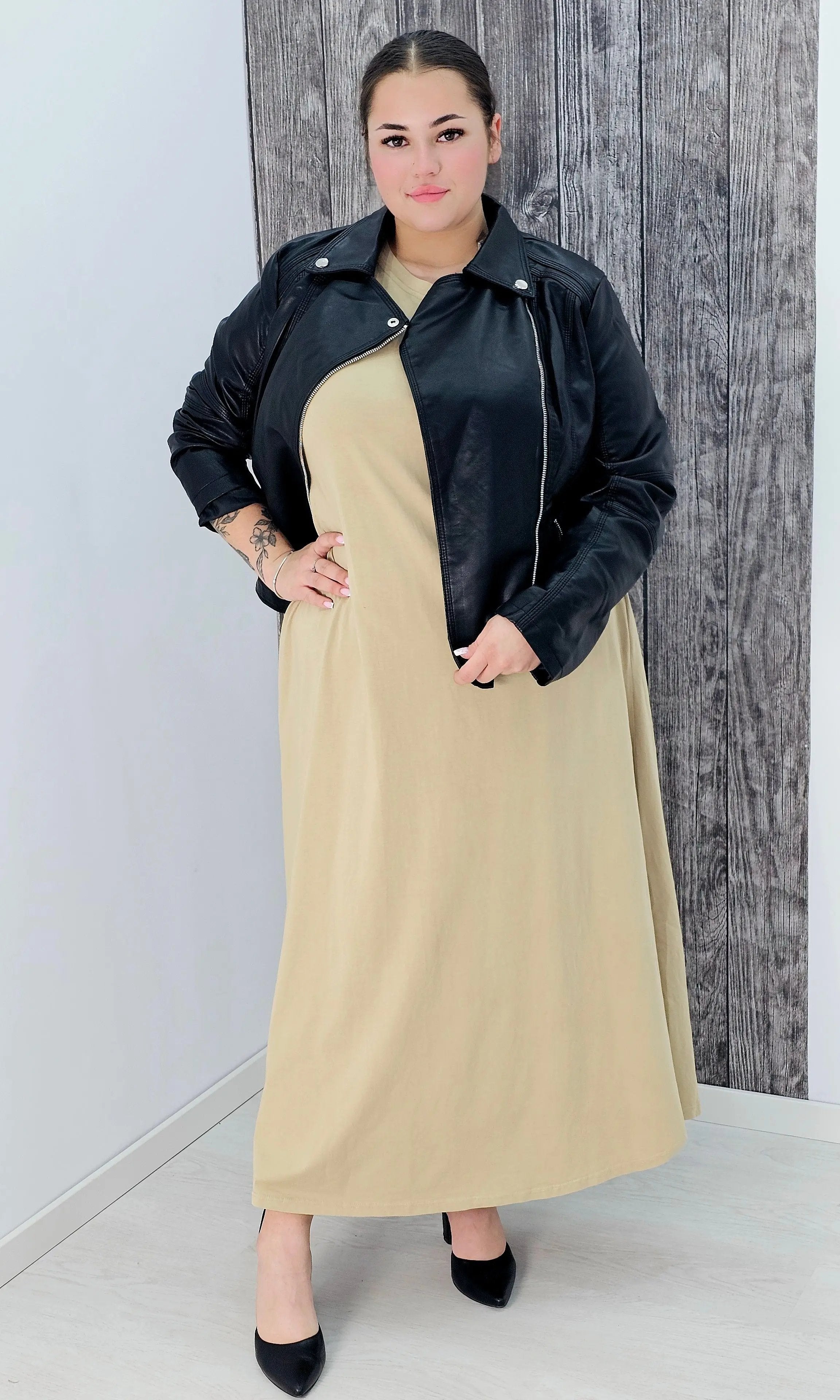 Bawełniana sukienka maxi z falbankami Stylowa XL