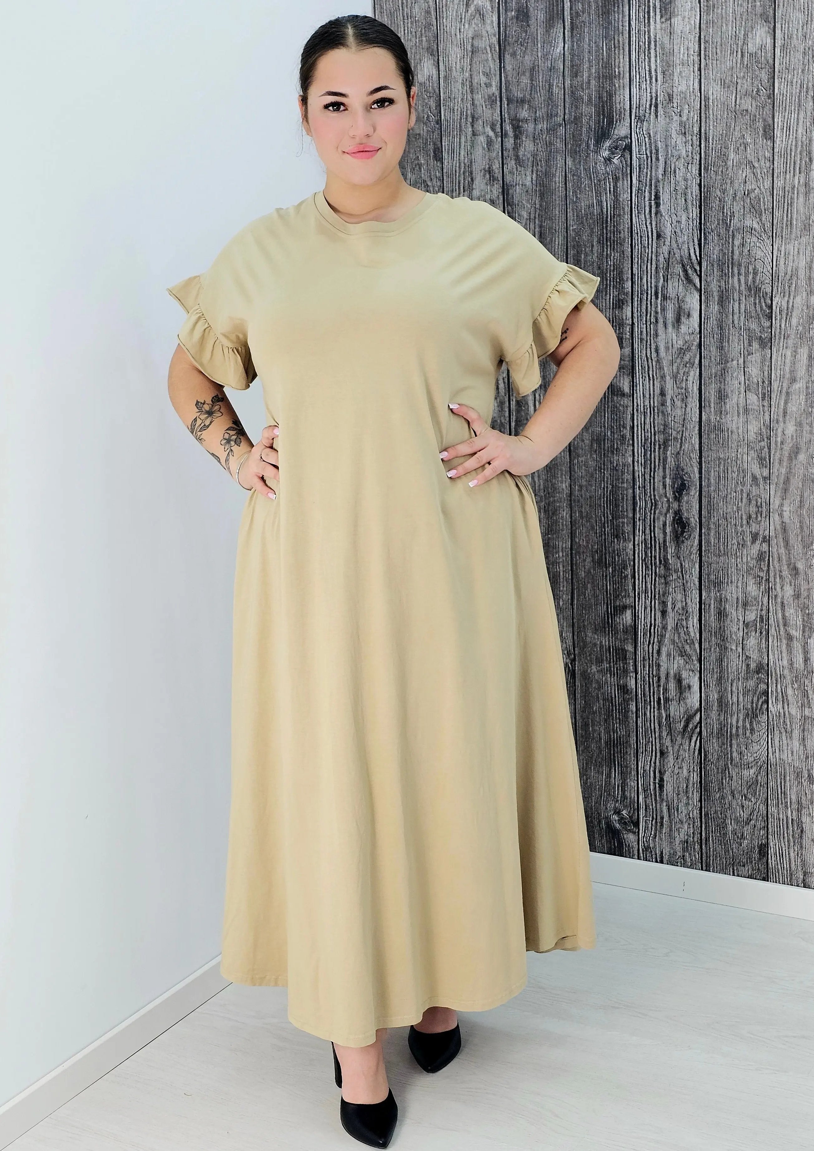 Bawełniana sukienka maxi z falbankami Stylowa XL