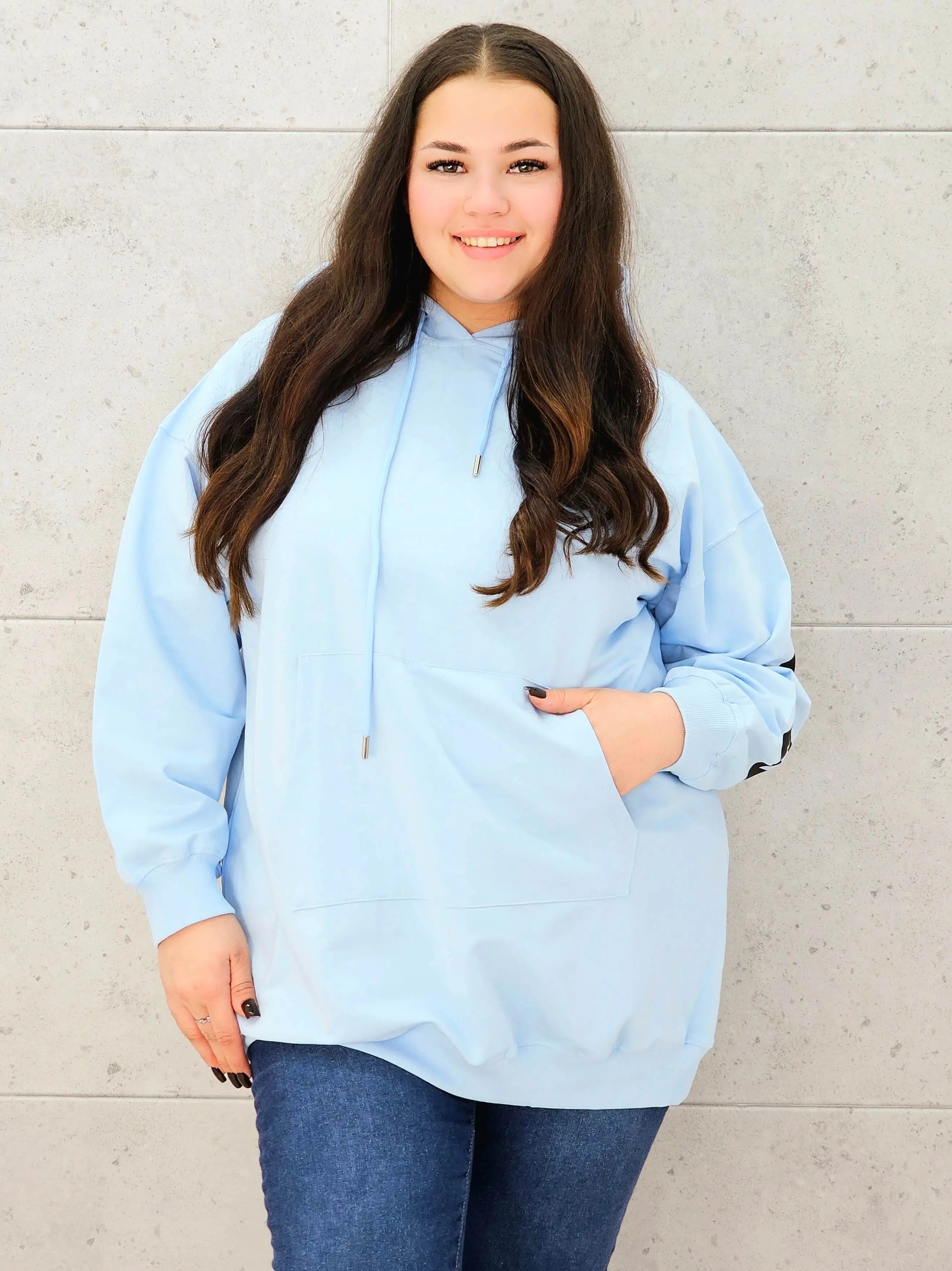 Bluza Oversize Plus Size StylowaXL – Miejski Styl i Komfort dla Kobiet XXL Stylowa XL