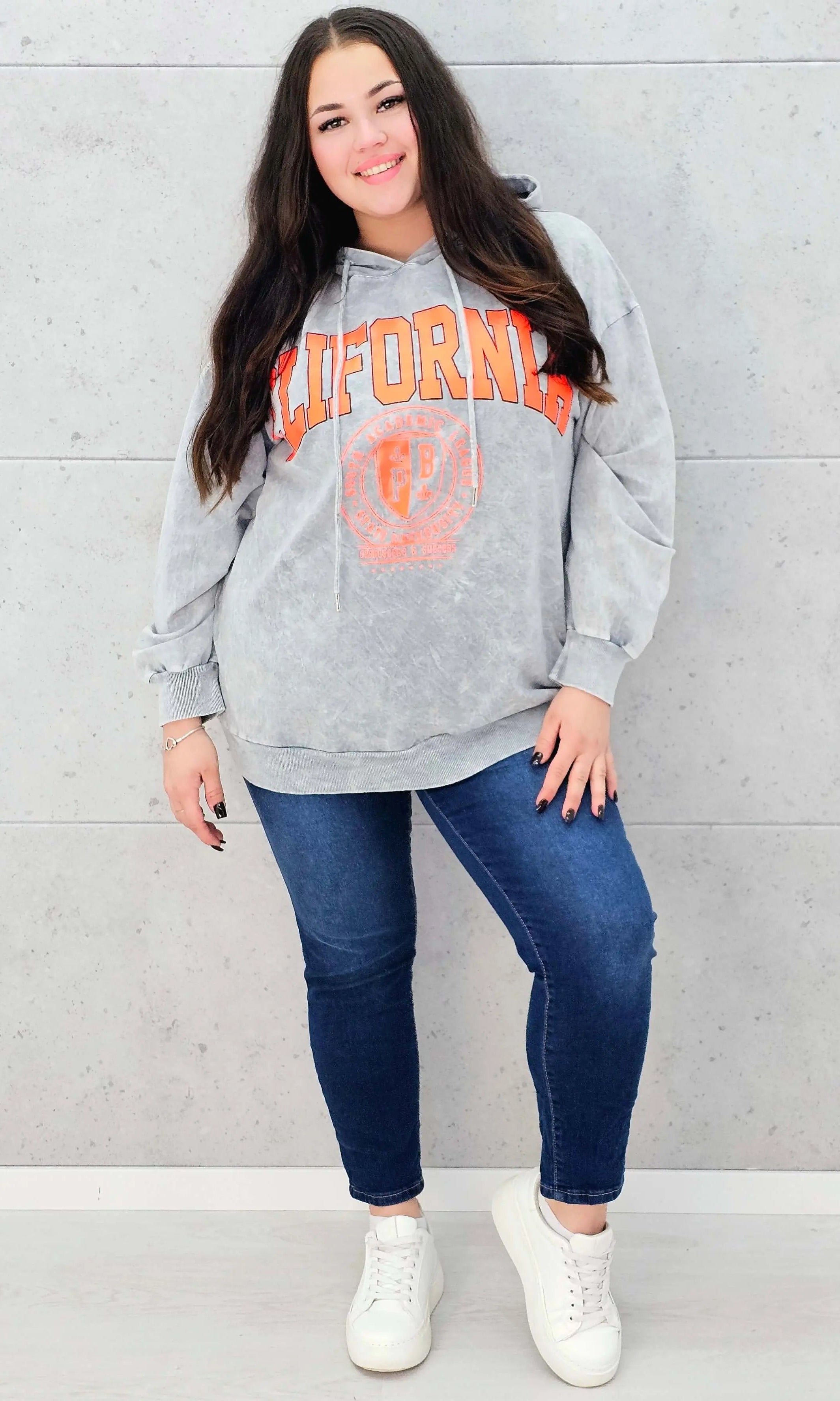 Bluza Oversize Plus Size StylowaXL – Miejski Styl i Komfort w Jednym Stylowa XL