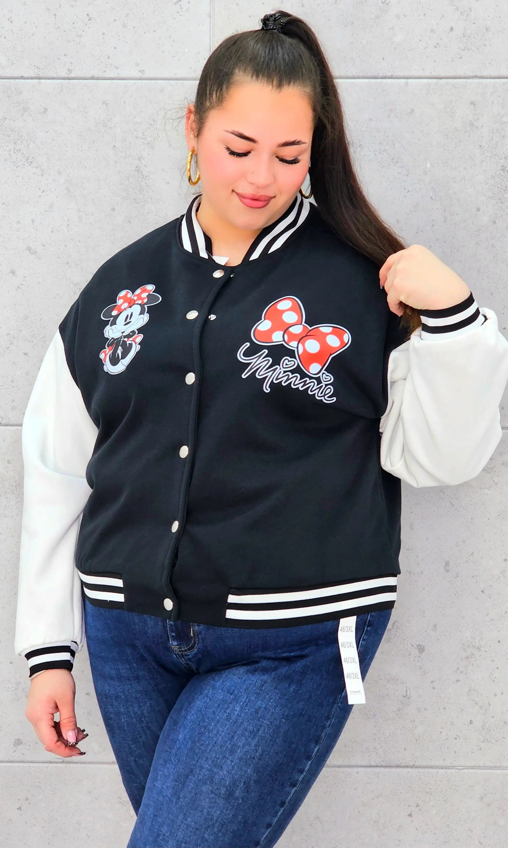 Bluza plus size Minnie czarna – sportowy styl w modzie XXL Stylowa XL