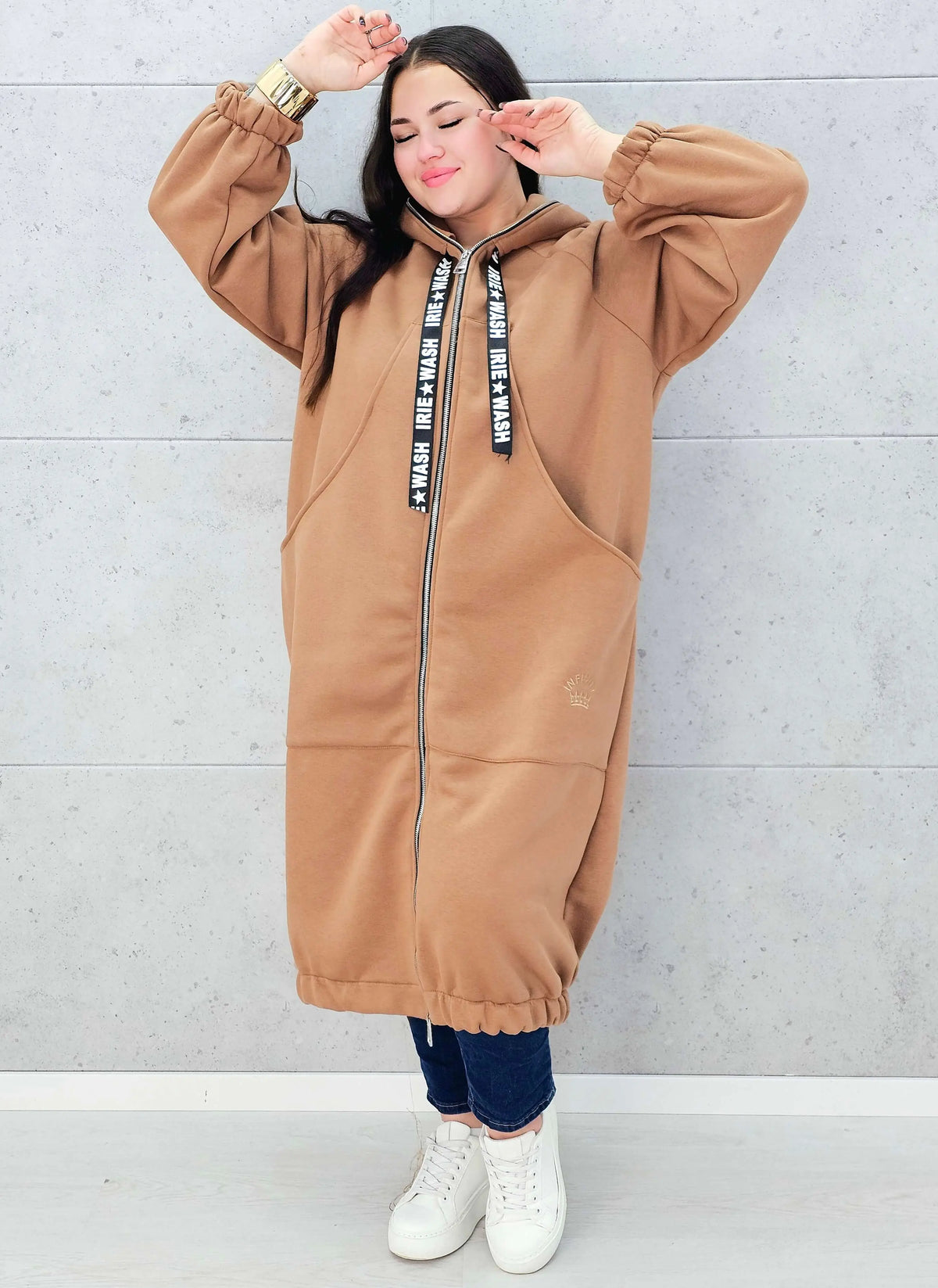 Bluza plus size – modna, oversize’owa bluza z kapturem XXL na chłodniejsze dni Stylowa XL